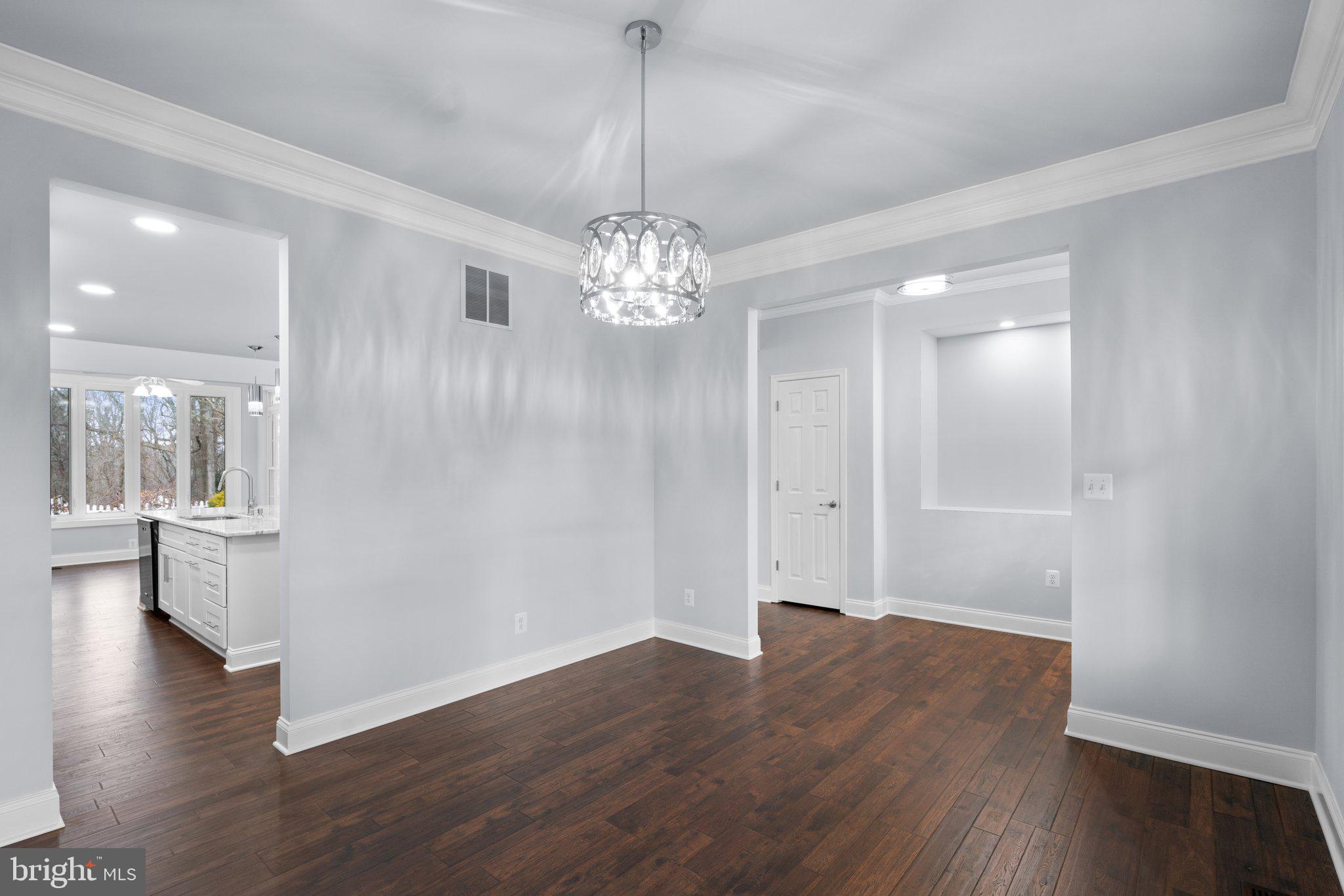 OLD COURT - Residential