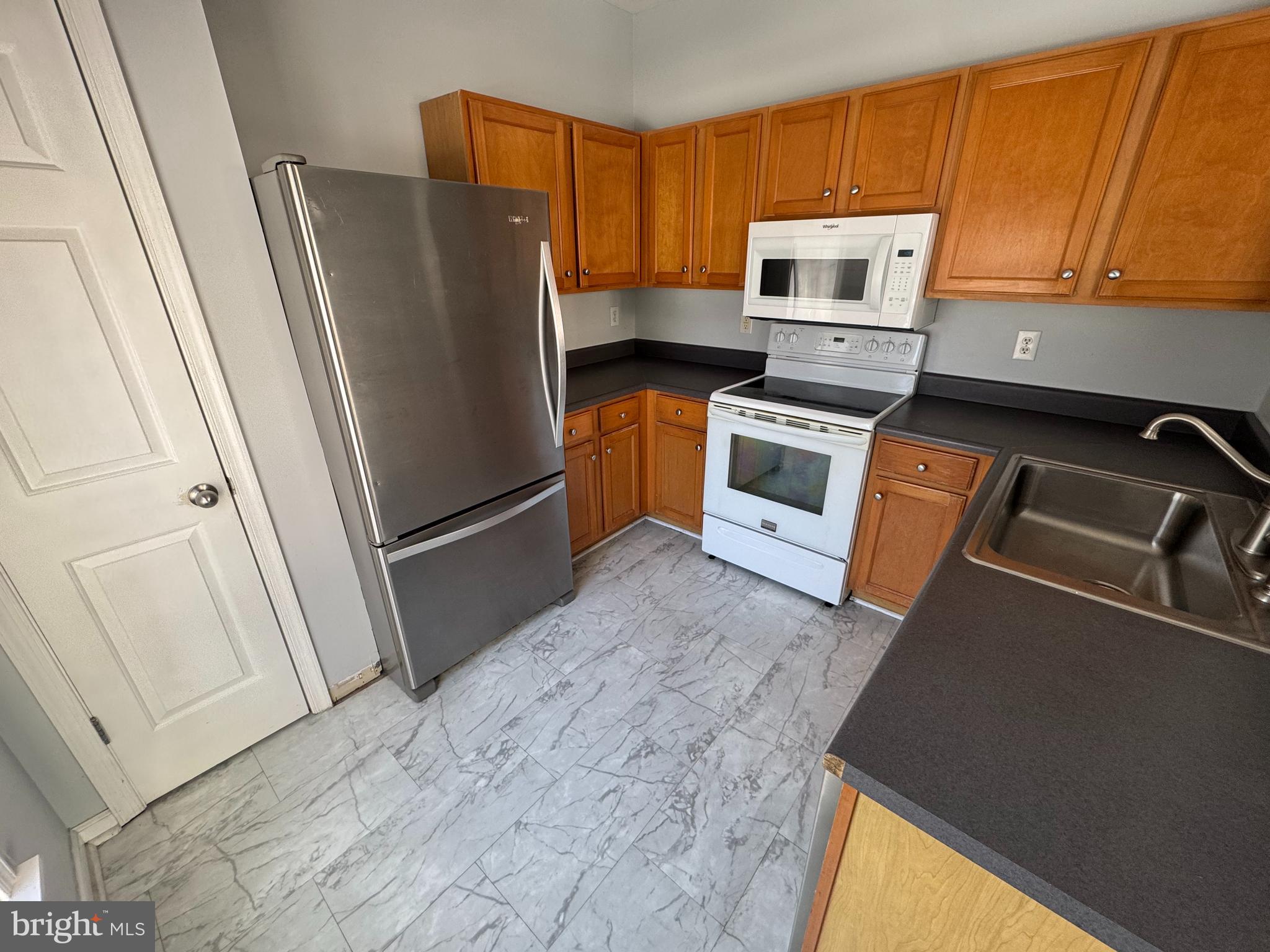 RIVERBEND CONDOS - Residential