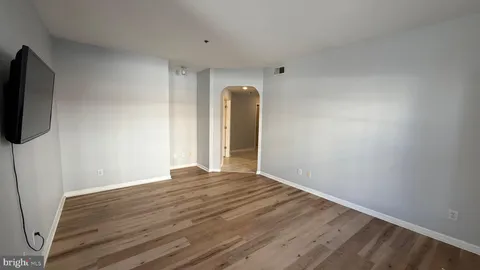 300 Riverbend Drive Unit 1E, Charlottesville, VA MLS: VAAB2001156