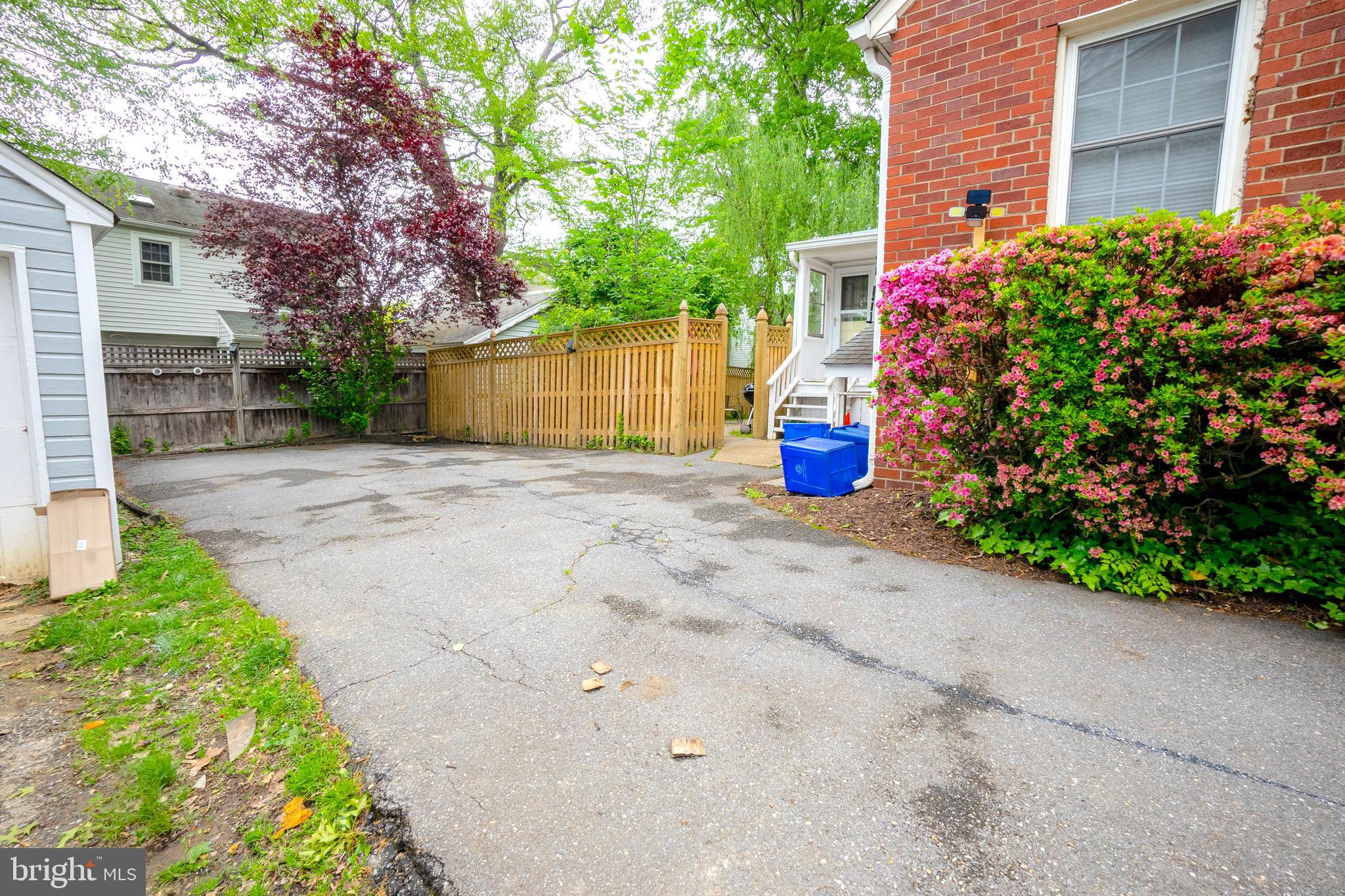 GLENBROOK VILLAGE - Residential