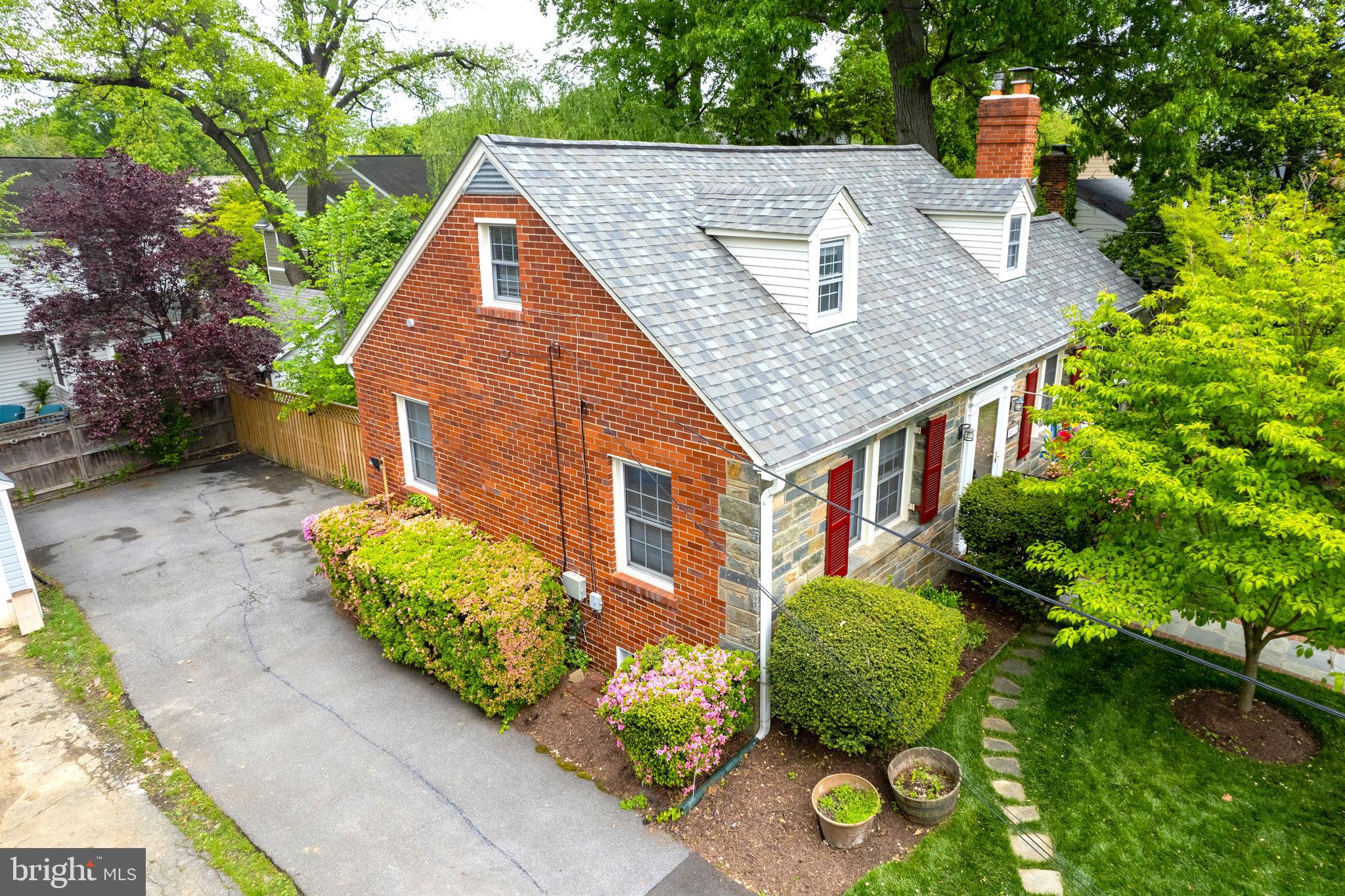 GLENBROOK VILLAGE - Residential