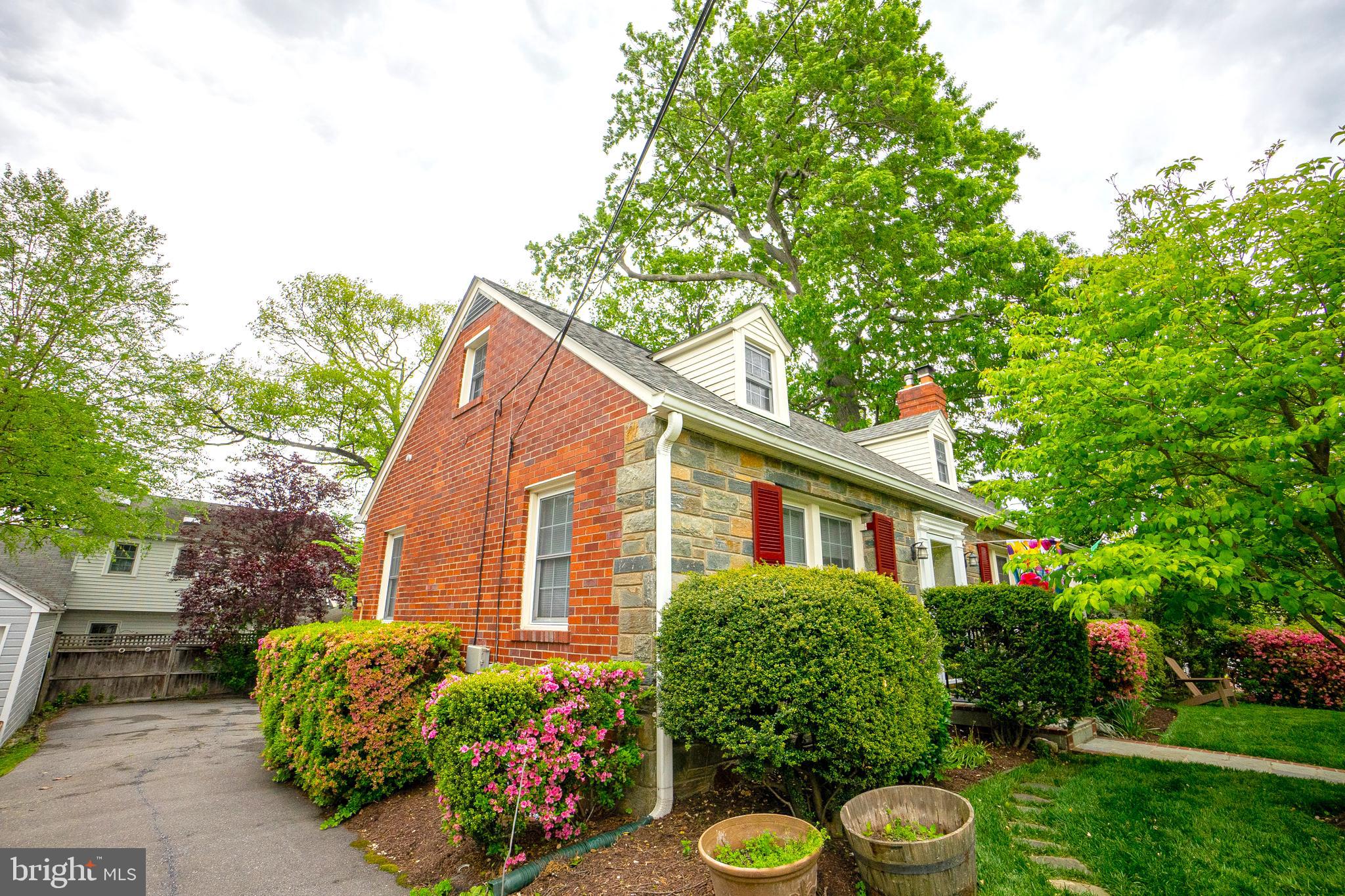 GLENBROOK VILLAGE - Residential