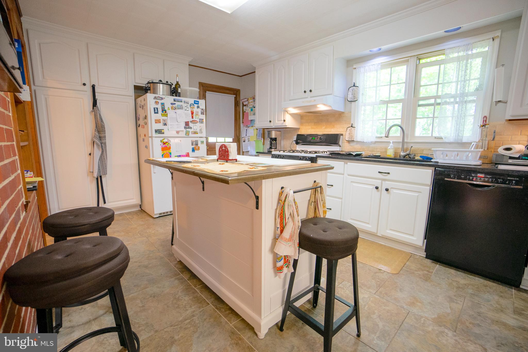 GLENBROOK VILLAGE - Residential