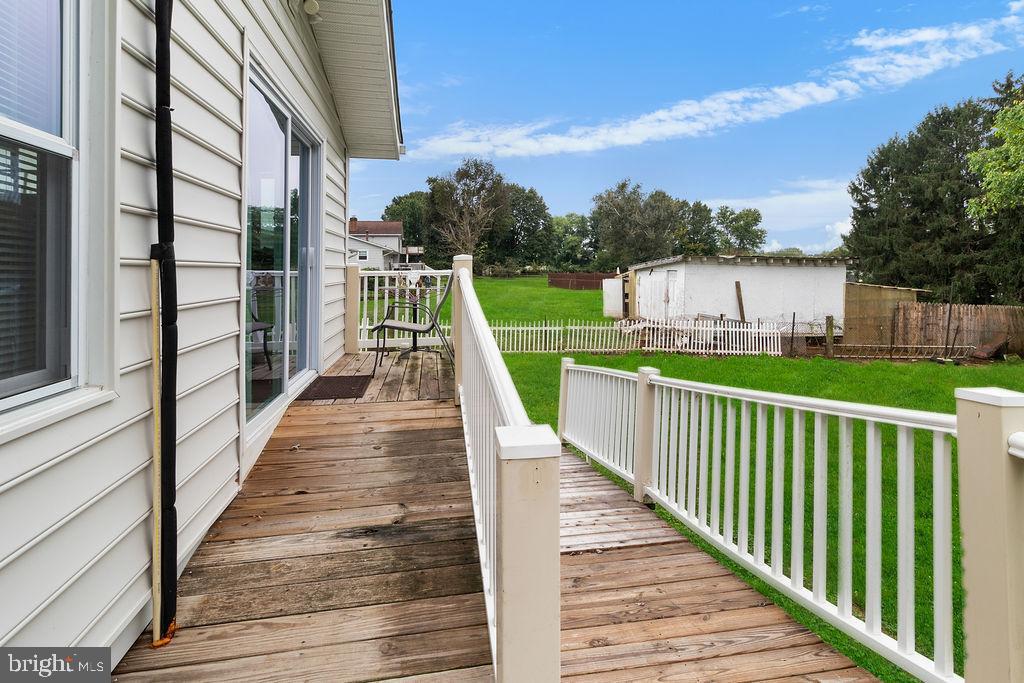 DARNESTOWN OUTSIDE - Residential