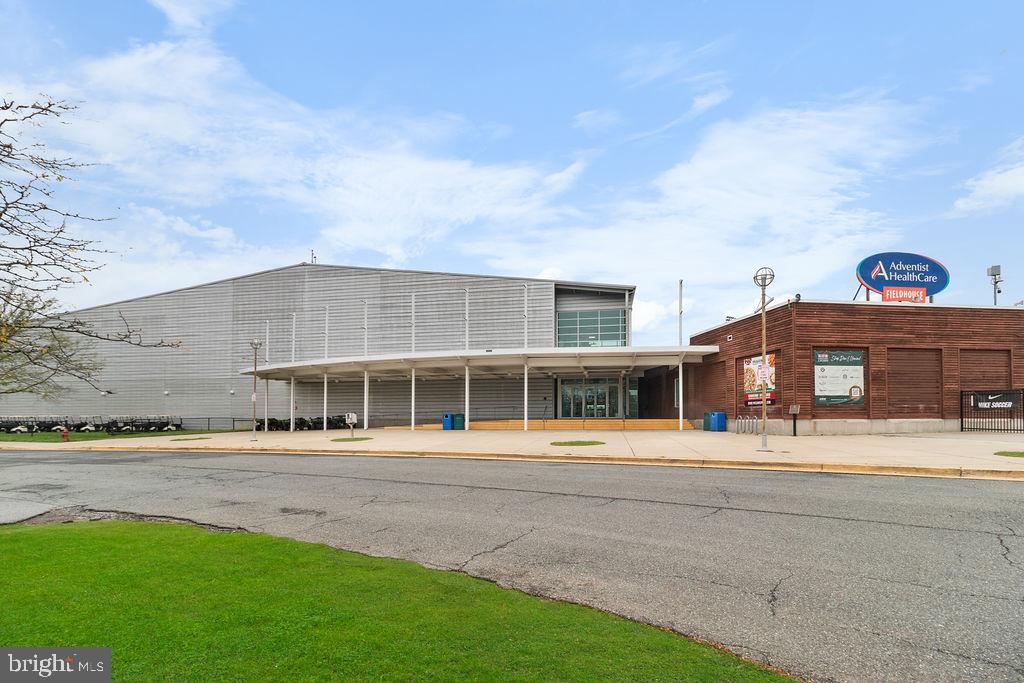 DARNESTOWN OUTSIDE - Residential