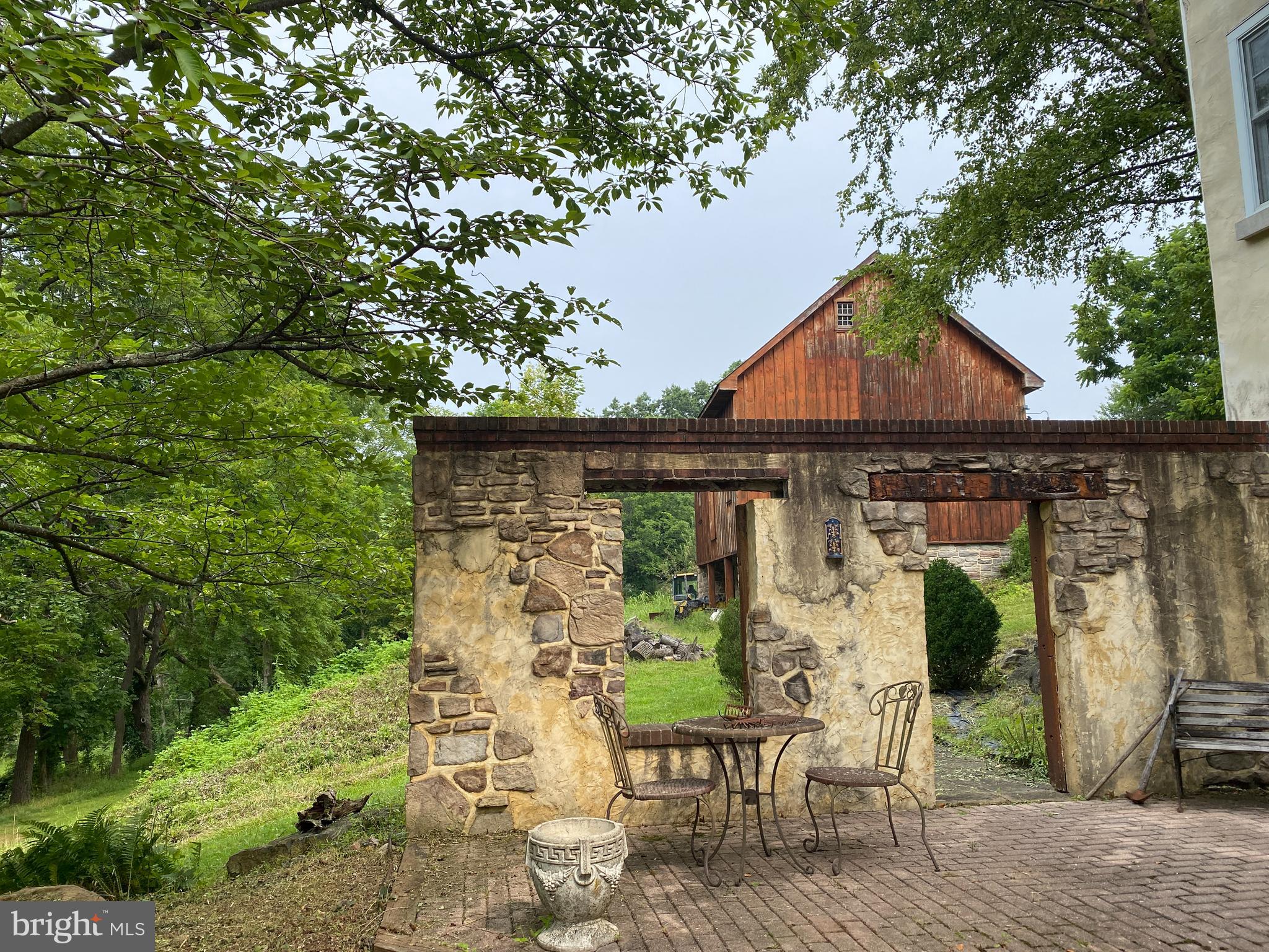 SADDLE RIDGE - Residential