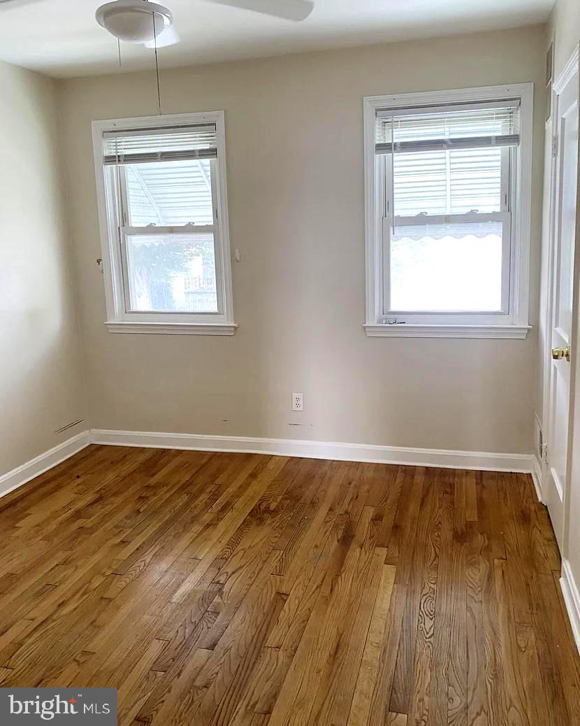 MILL HILL - Residential Lease