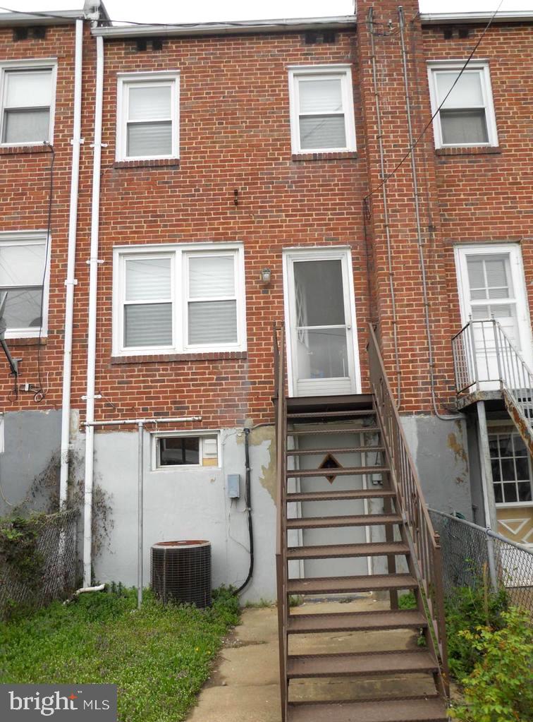 MILL HILL - Residential Lease