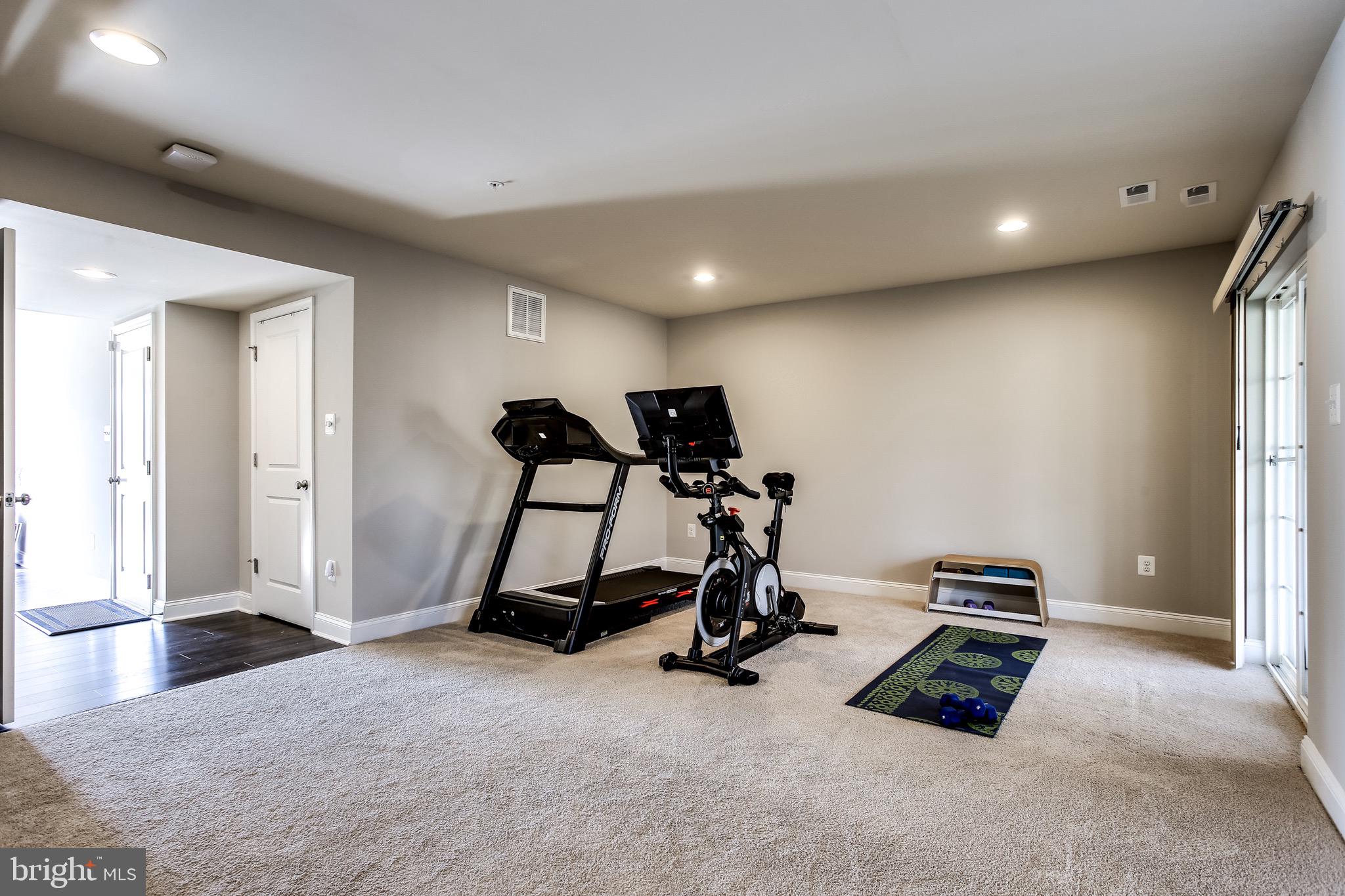 SPRING CREEK - Residential