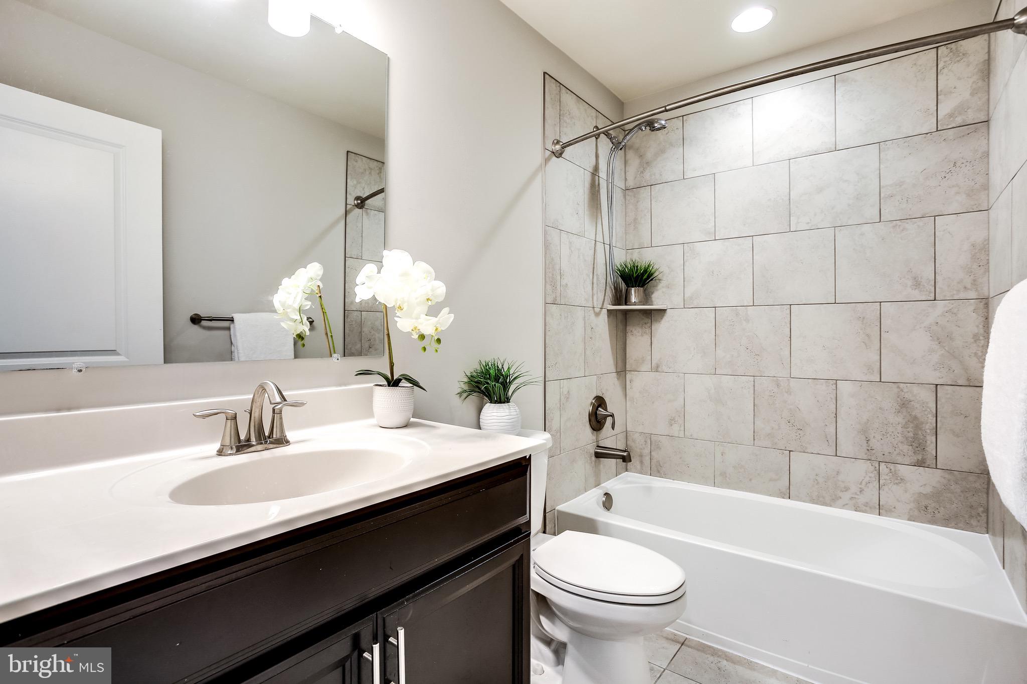 SPRING CREEK - Residential