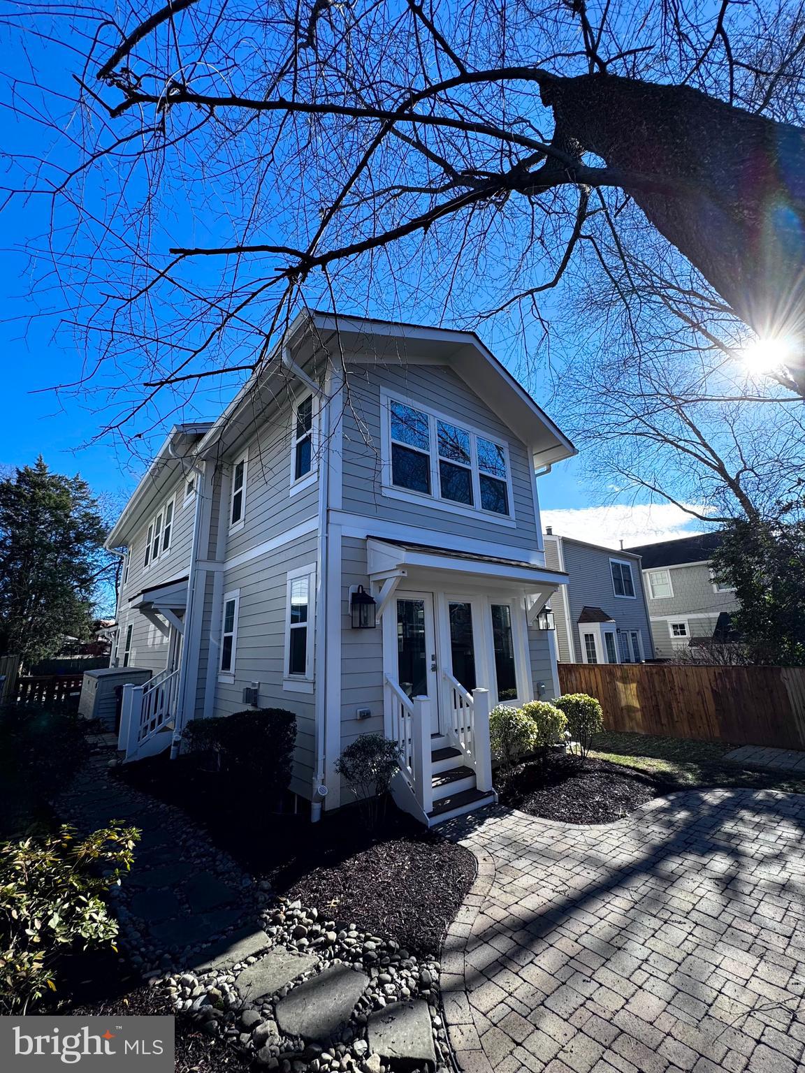 ROSEMONT - Residential