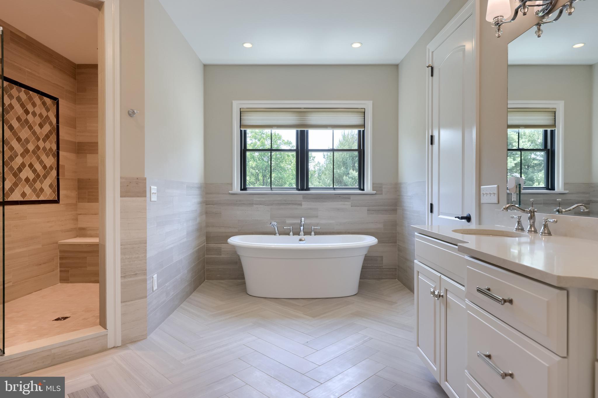 STONEHENGE ESTATES - Residential