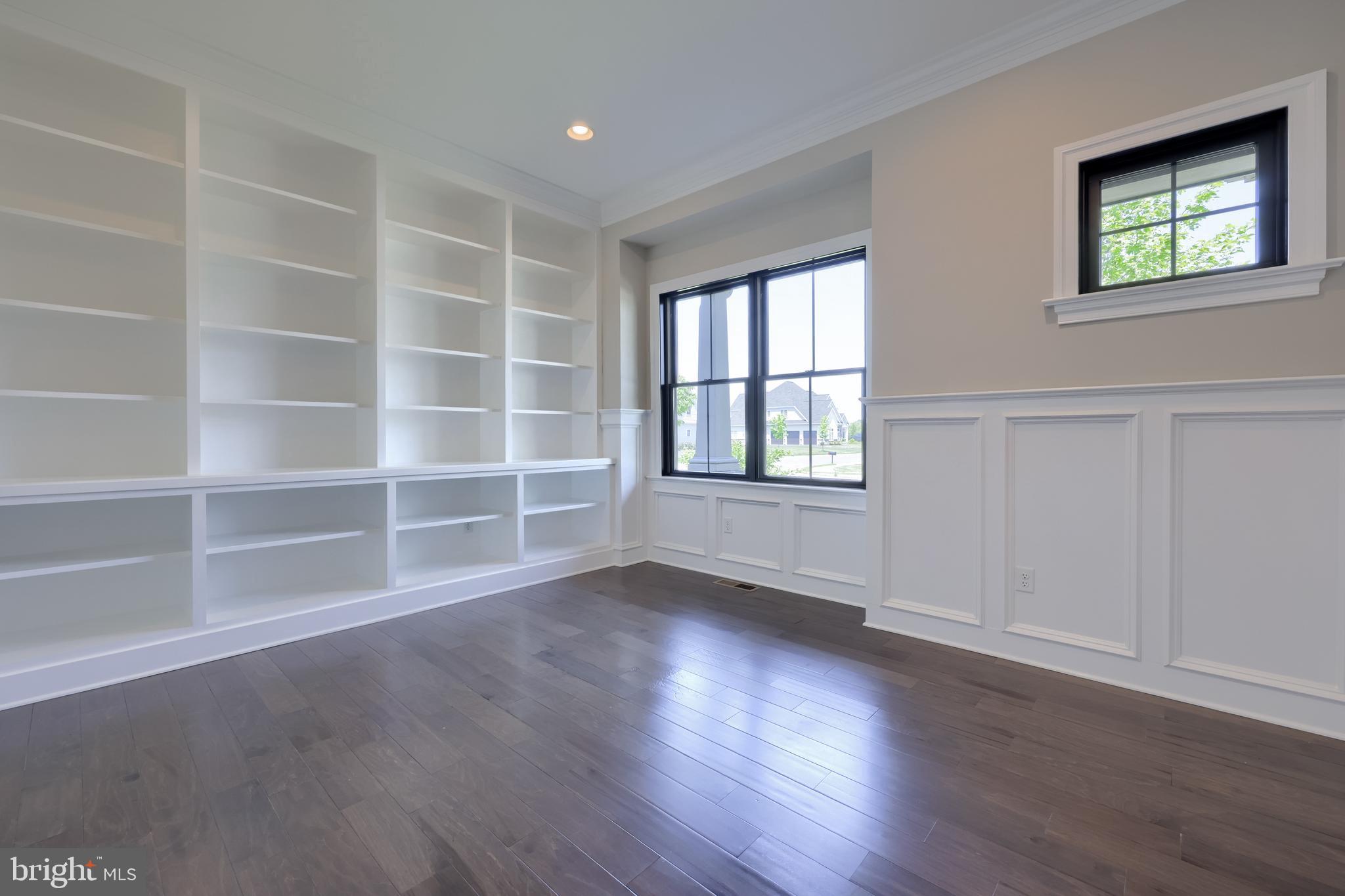STONEHENGE ESTATES - Residential