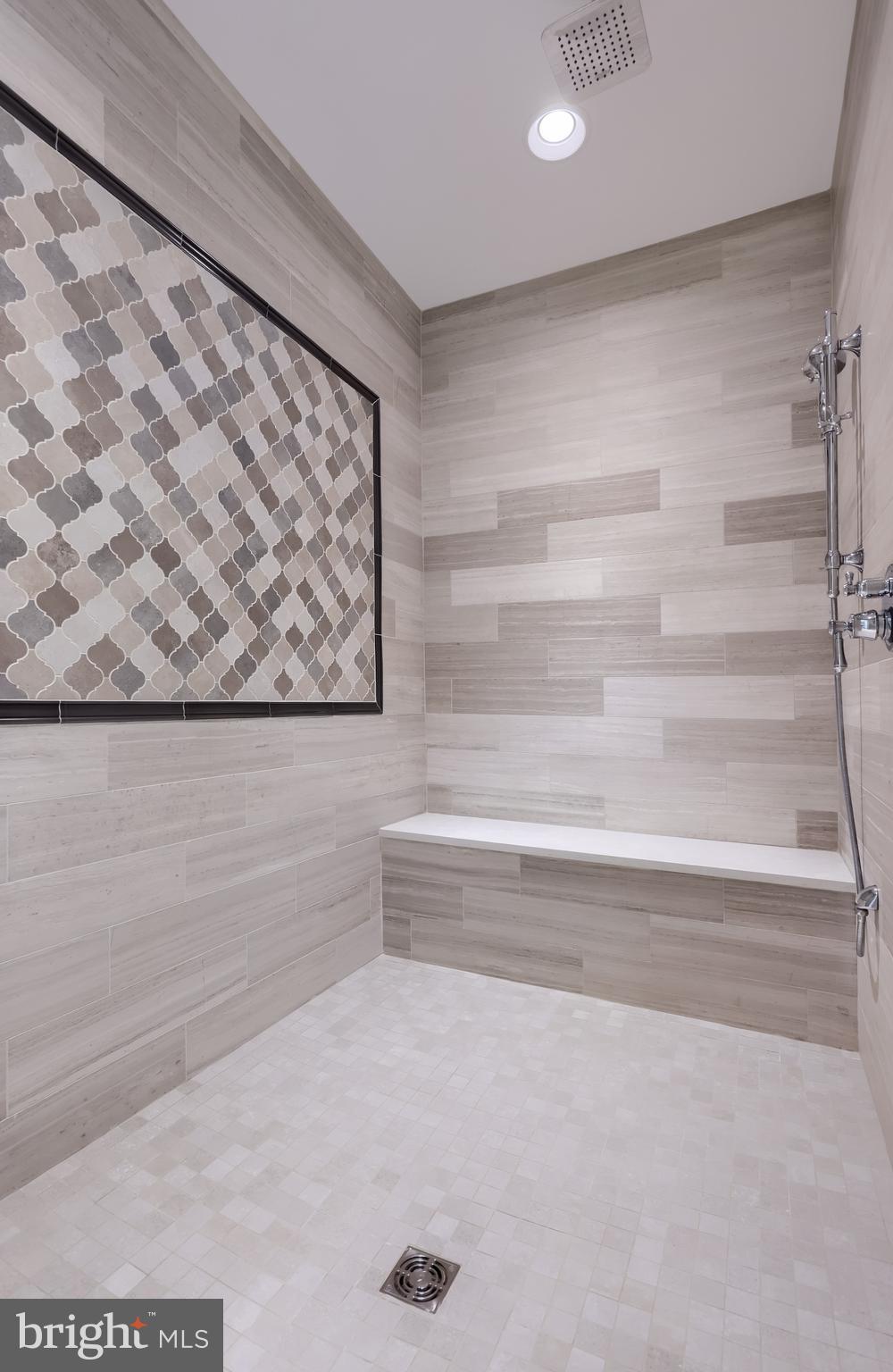 STONEHENGE ESTATES - Residential