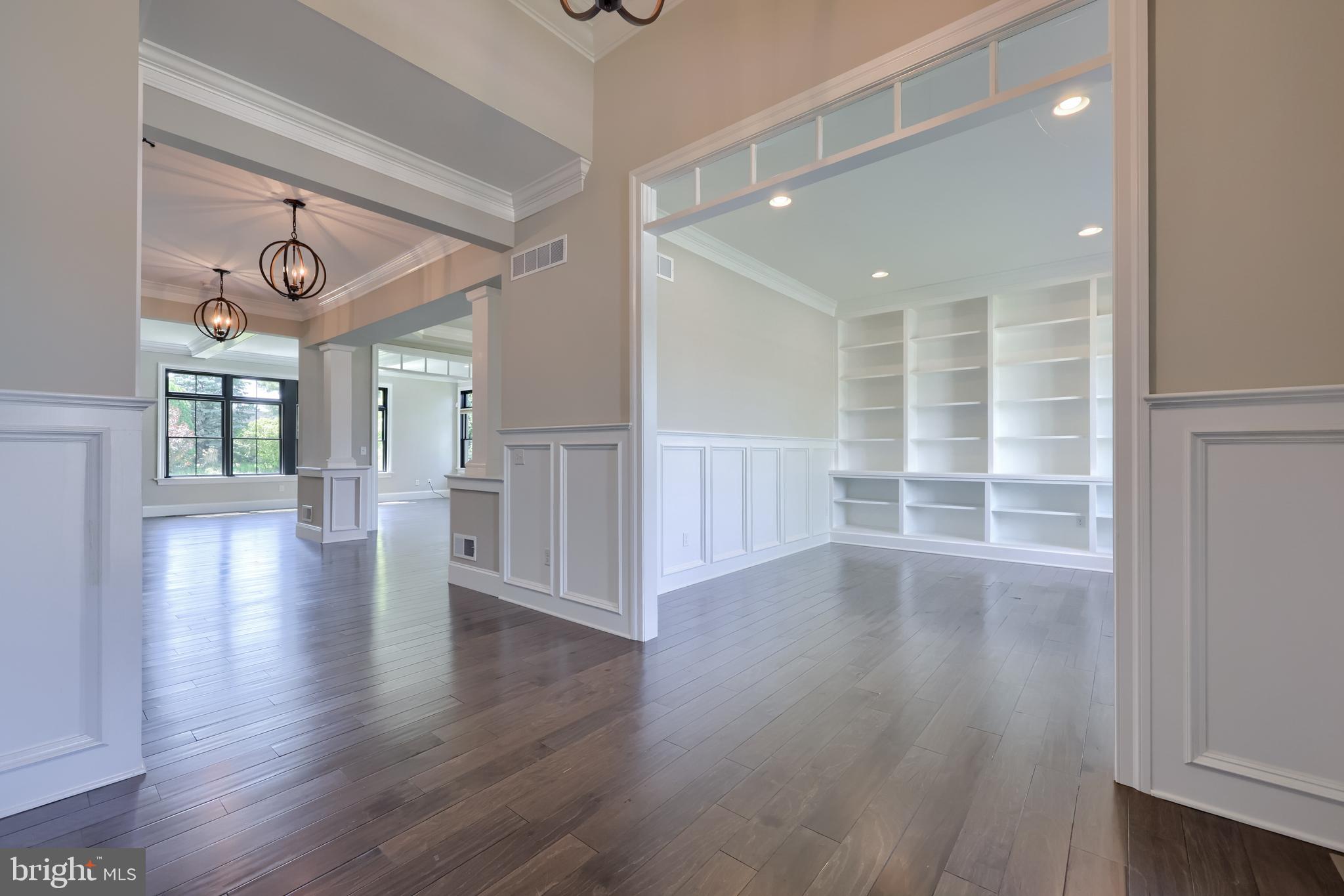 STONEHENGE ESTATES - Residential