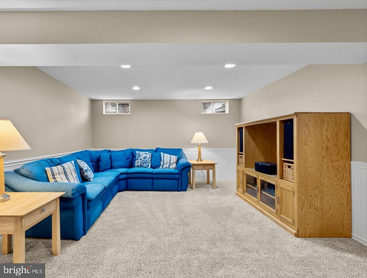 BEALLS MANOR - Residential