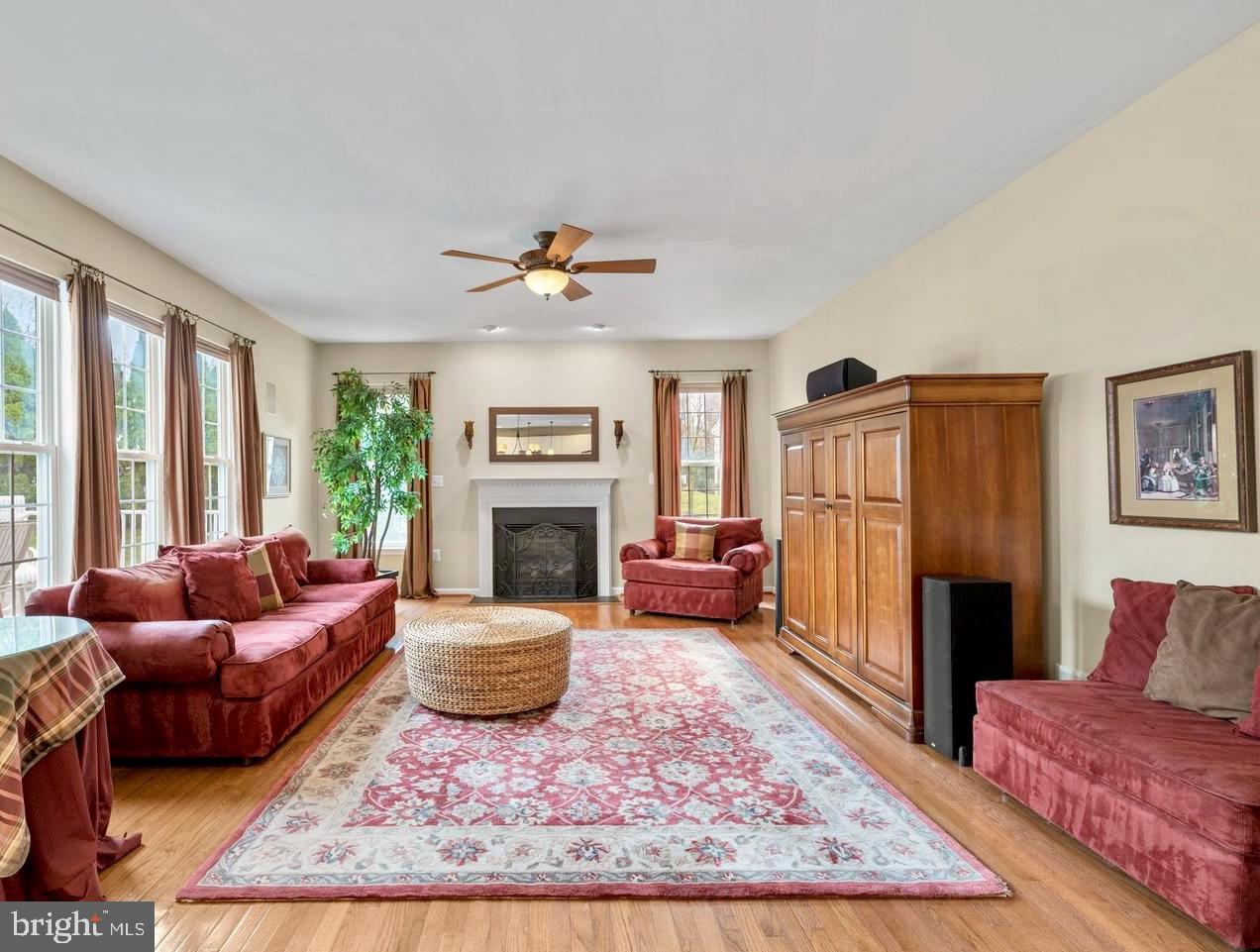 BEALLS MANOR - Residential