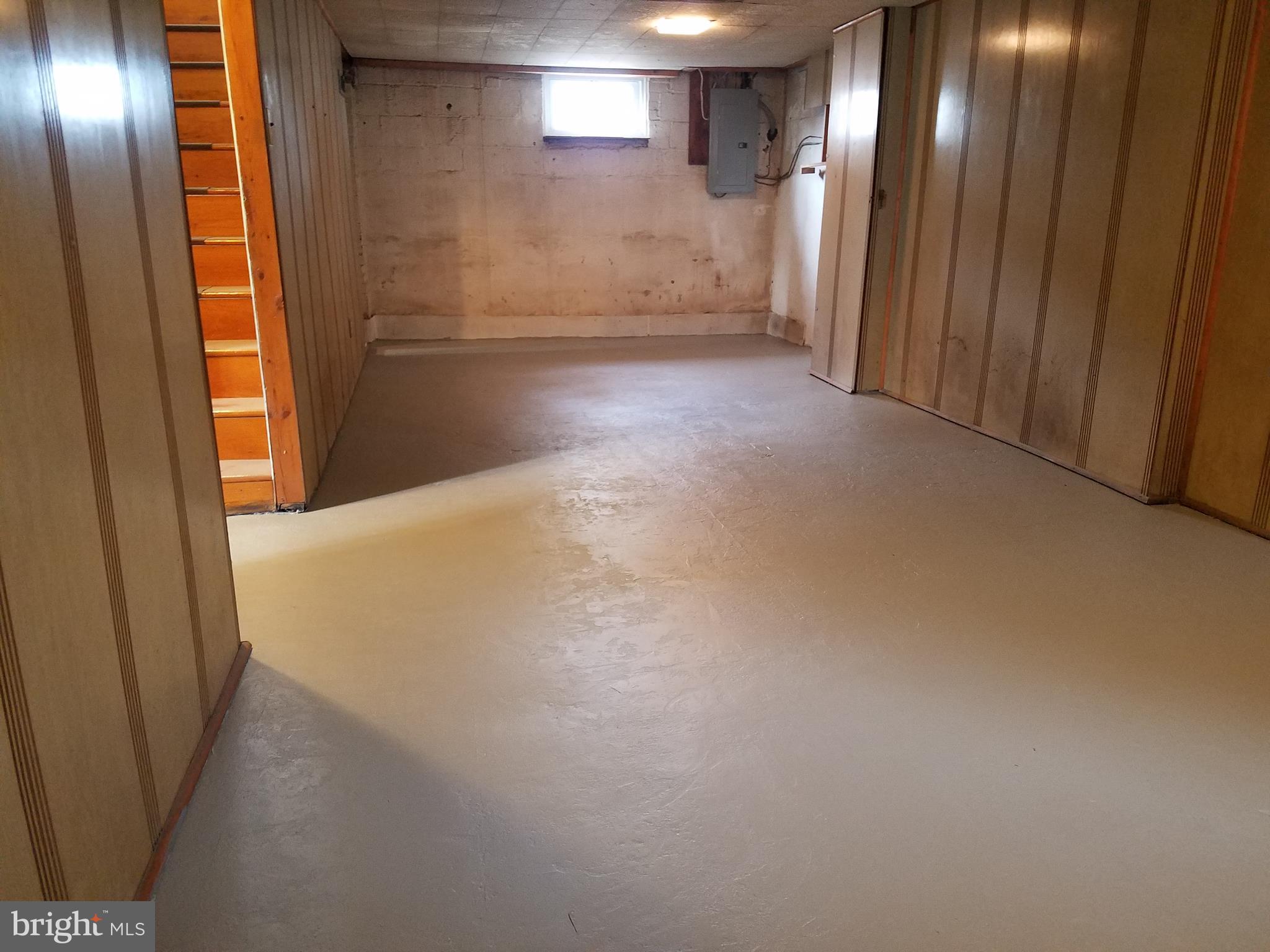 QUEENS CHAPEL MANOR - Residential