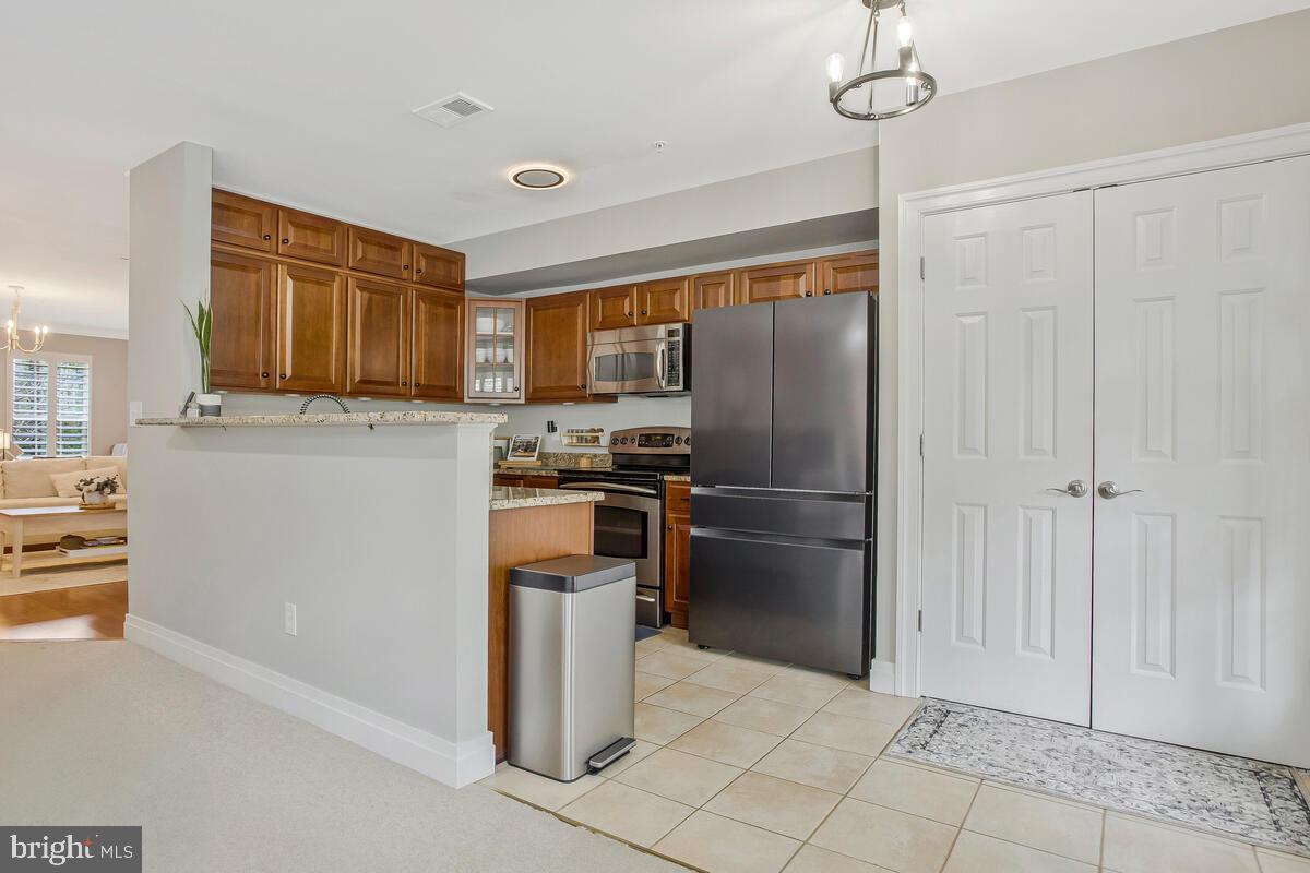 CREEKSIDE COVE - Residential