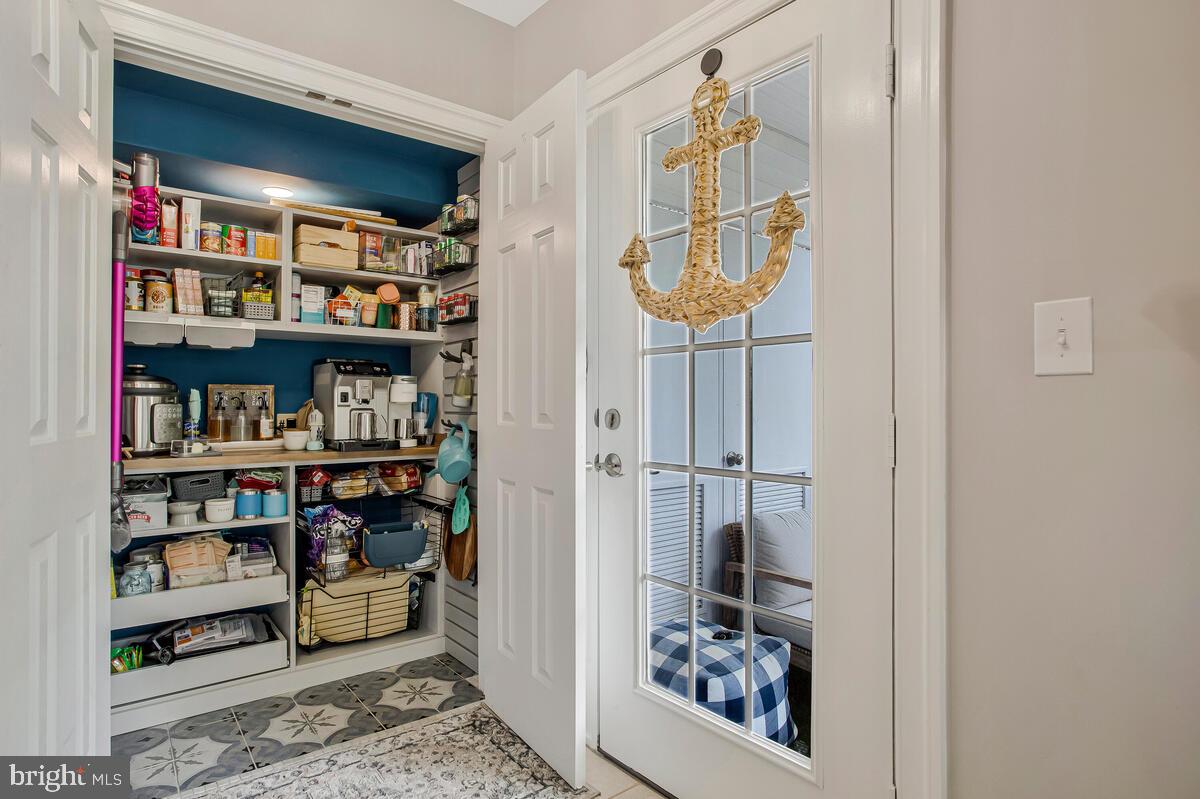 CREEKSIDE COVE - Residential