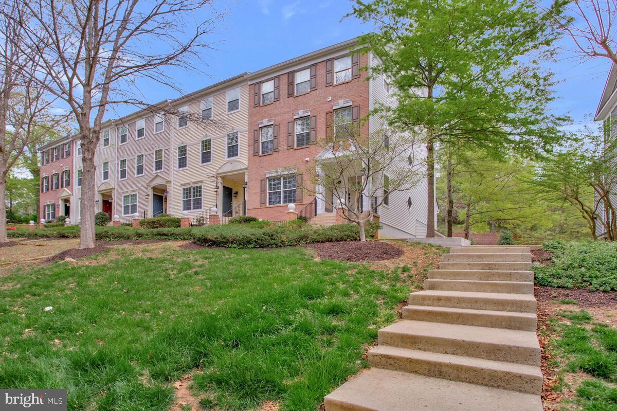 CREEKSIDE COVE - Residential