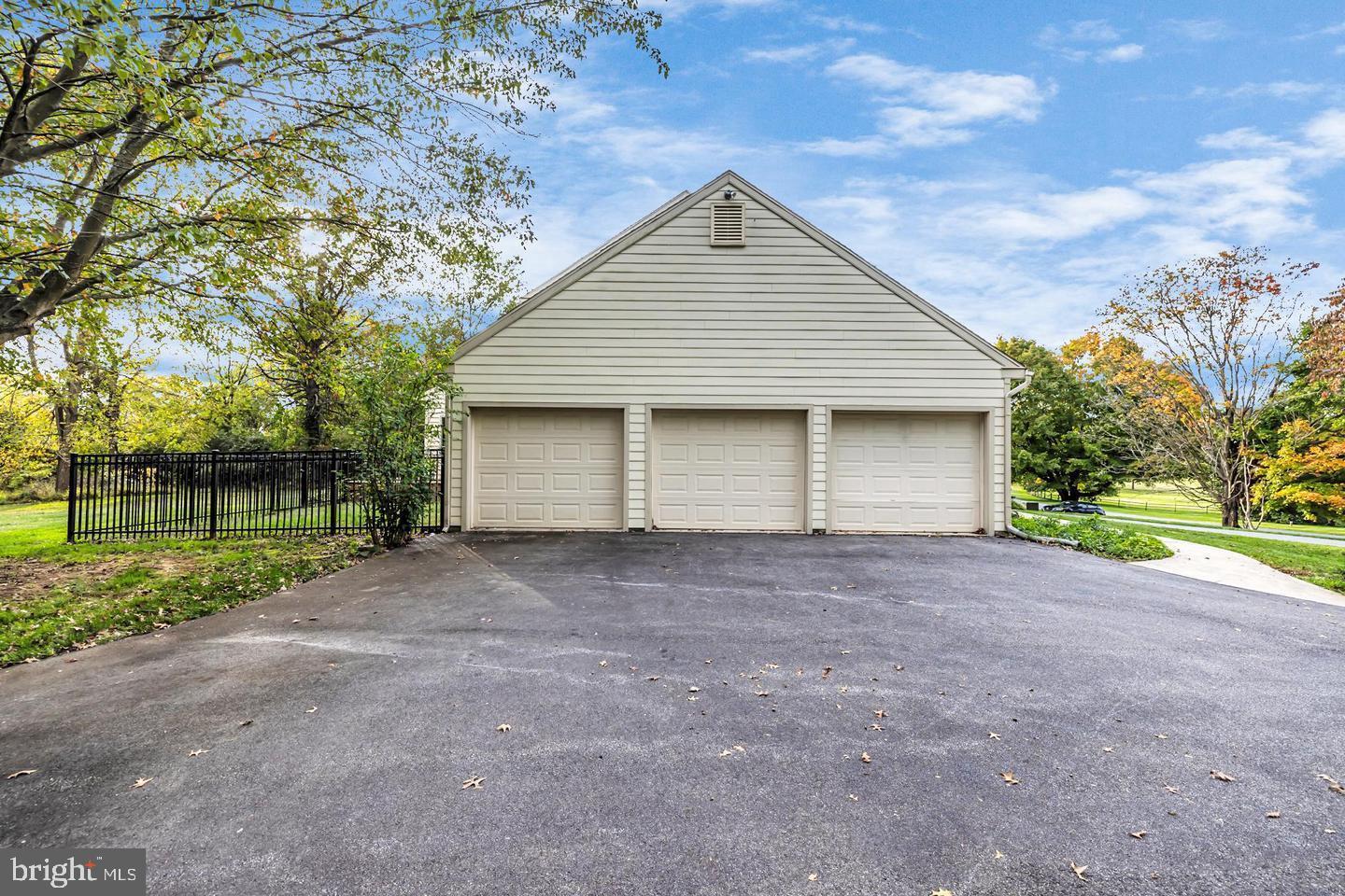 GLENWOOD ESTATES - Residential