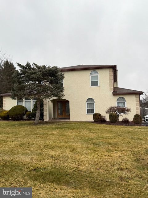 69 NANCY DRIVE RICHBORO PA 18954