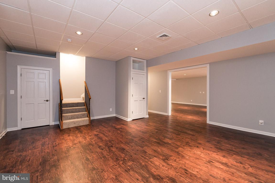 THE PINES AT DEEP RUN - Residential