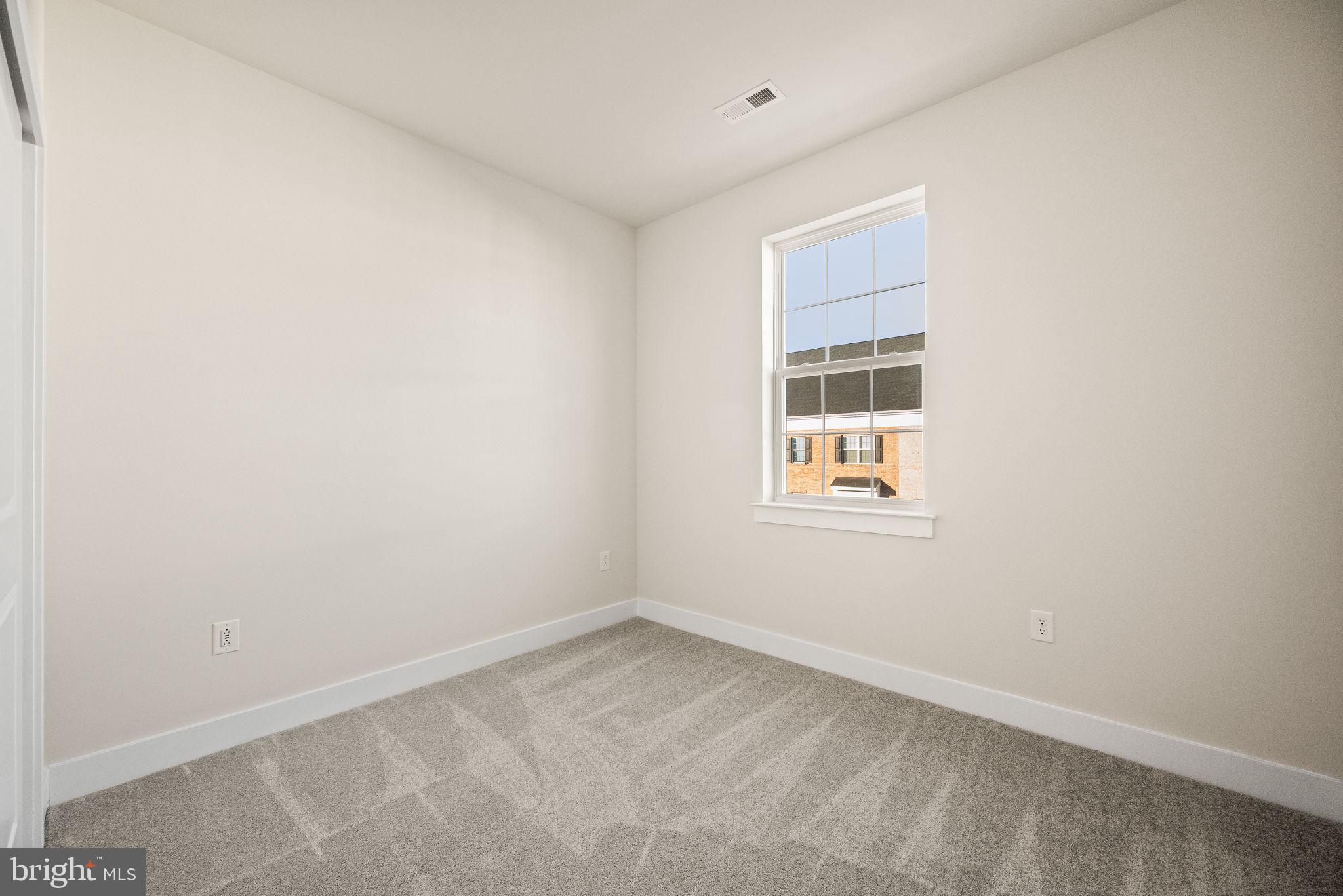 WATERSIDE - Residential