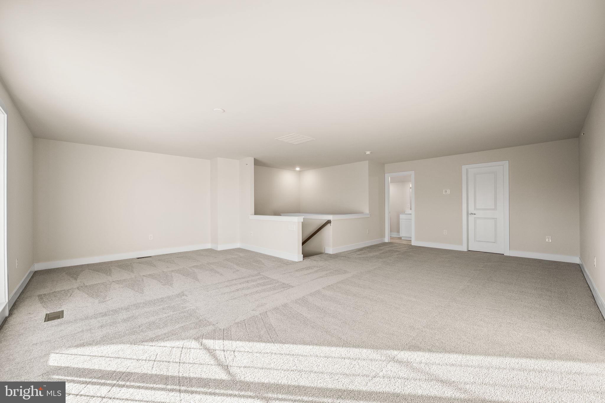 WATERSIDE - Residential