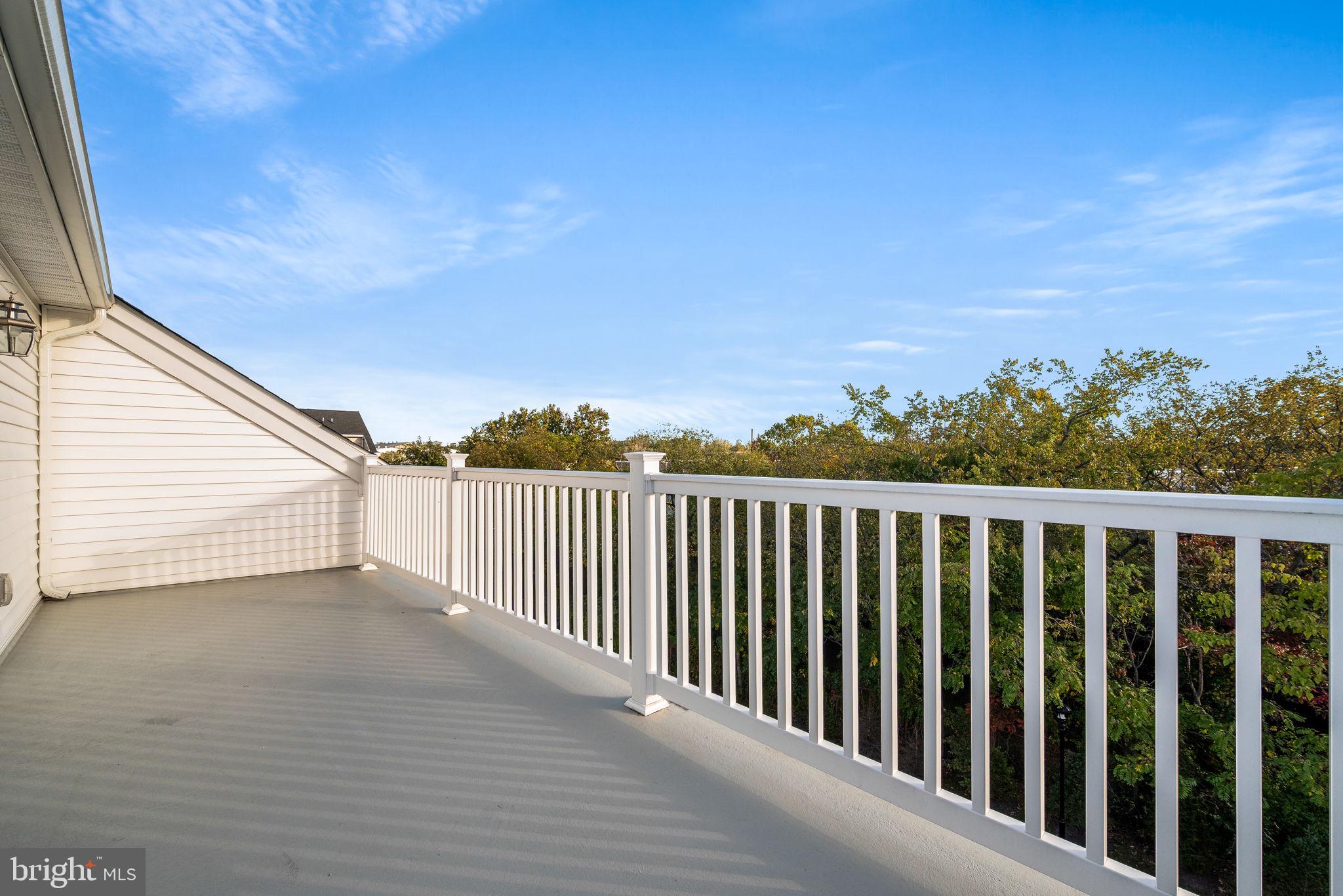 WATERSIDE - Residential