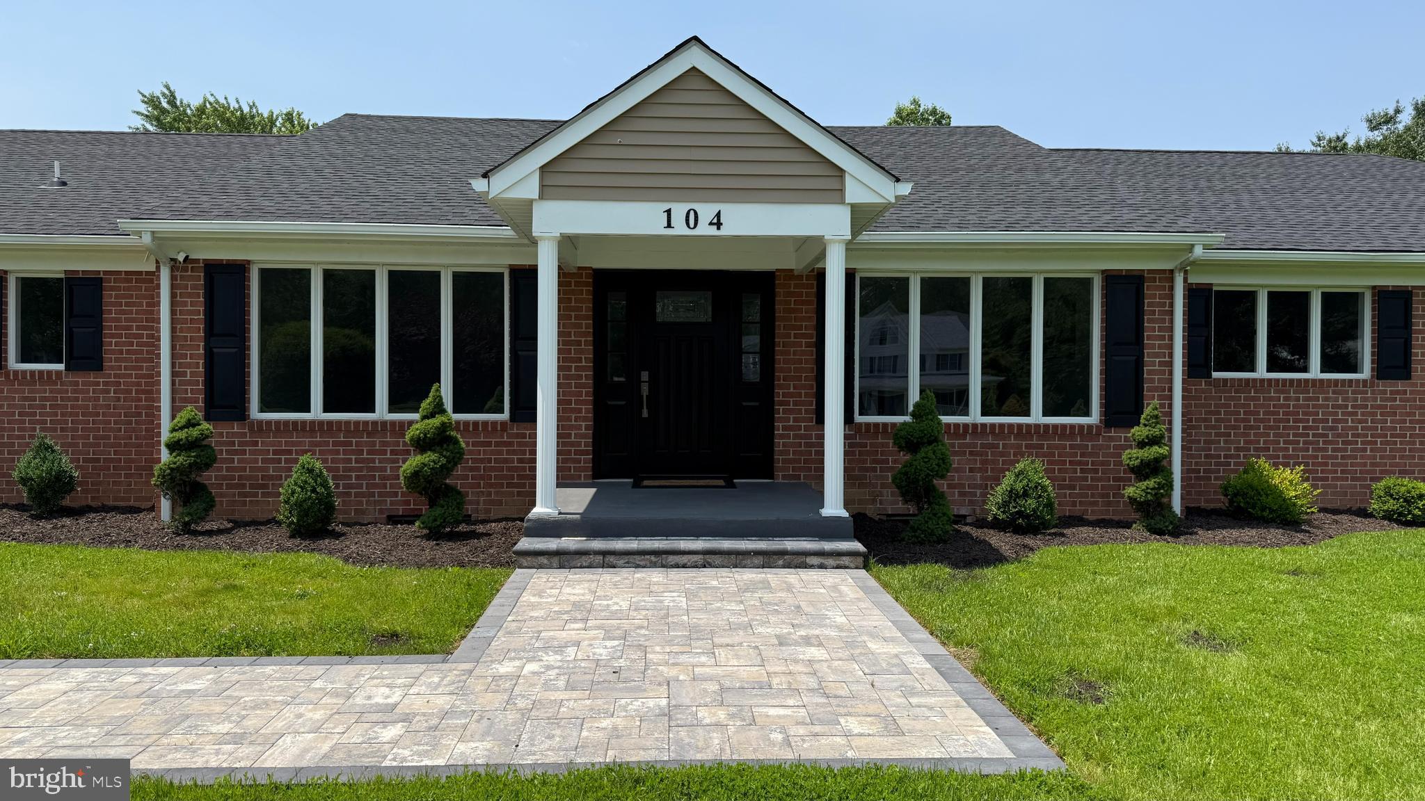 104 LAKE FRONT DRIVE