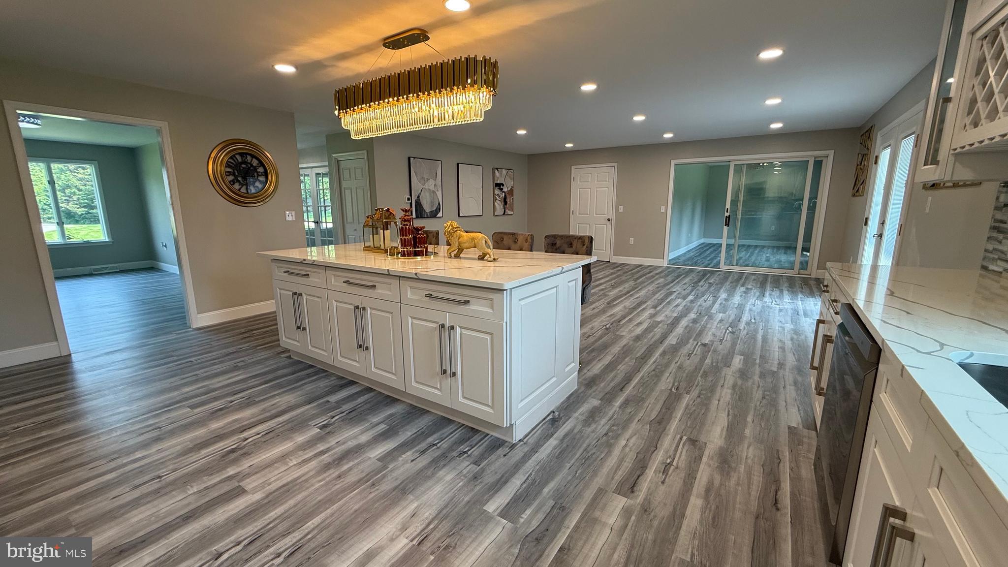 DERBY SHORES - Residential