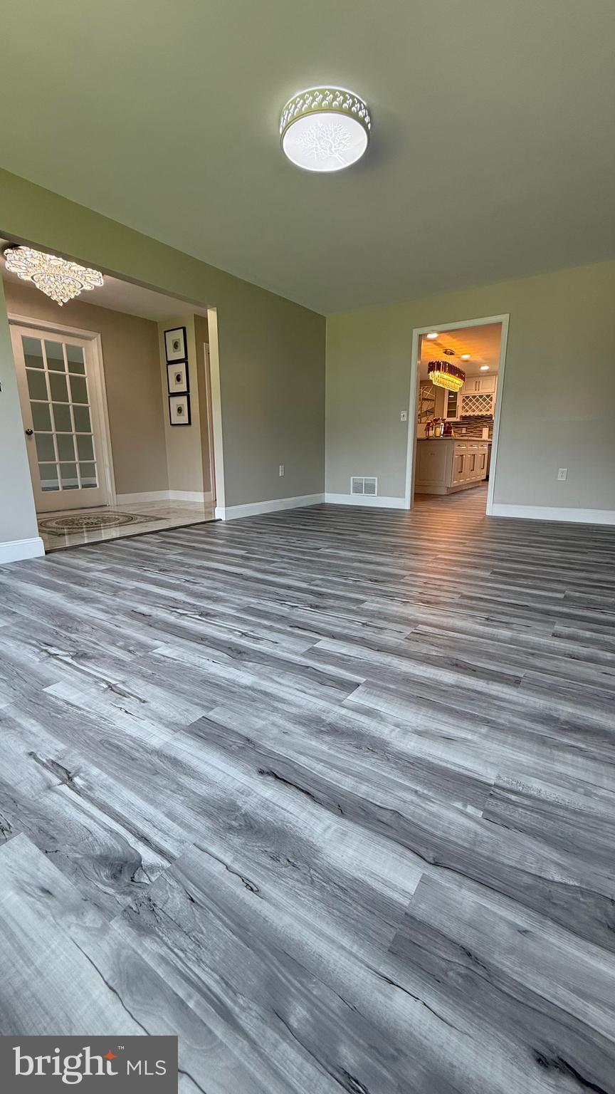 DERBY SHORES - Residential