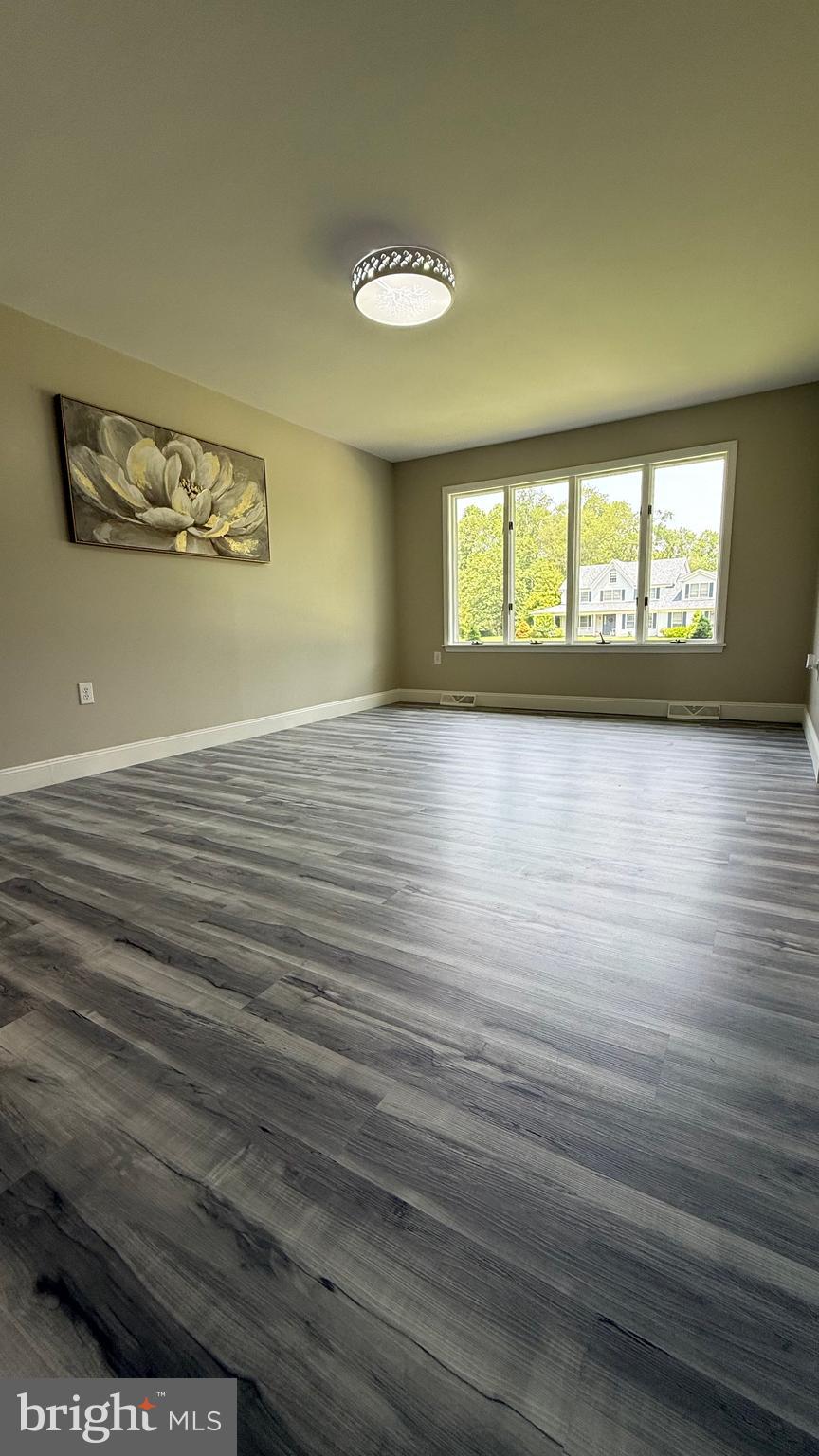 DERBY SHORES - Residential