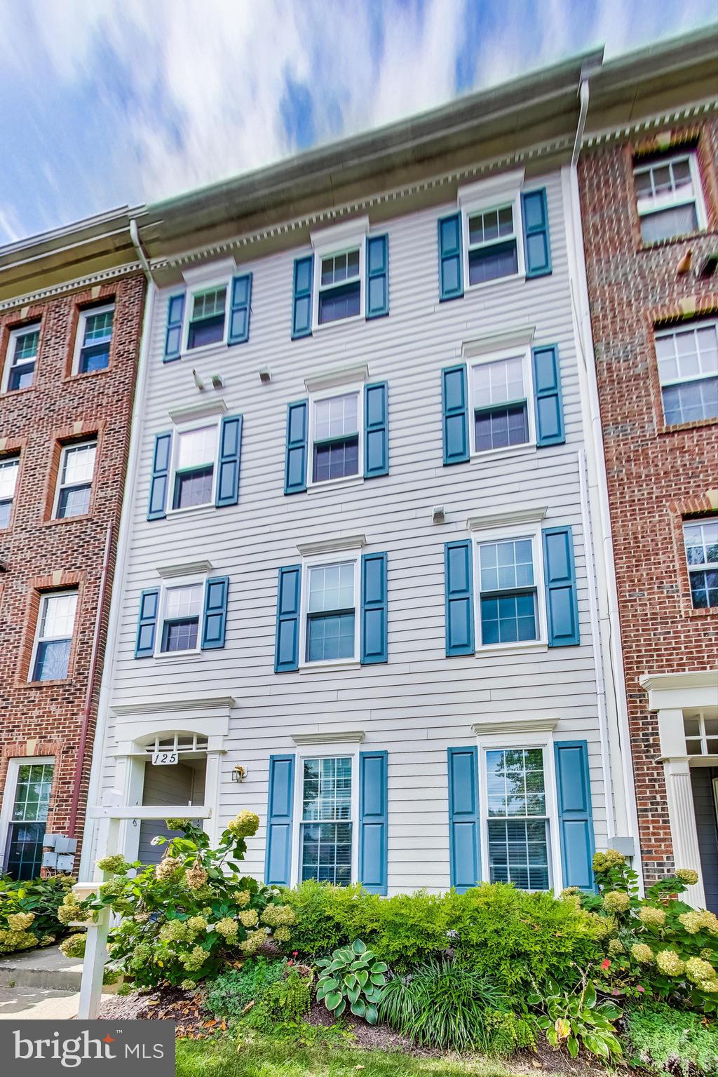 KENTLANDS - Residential Lease