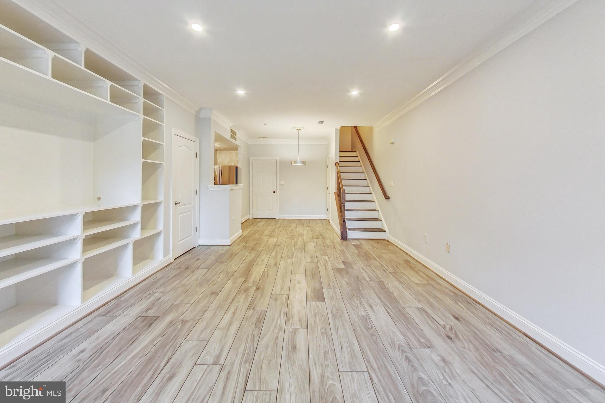 KENTLANDS - Residential Lease