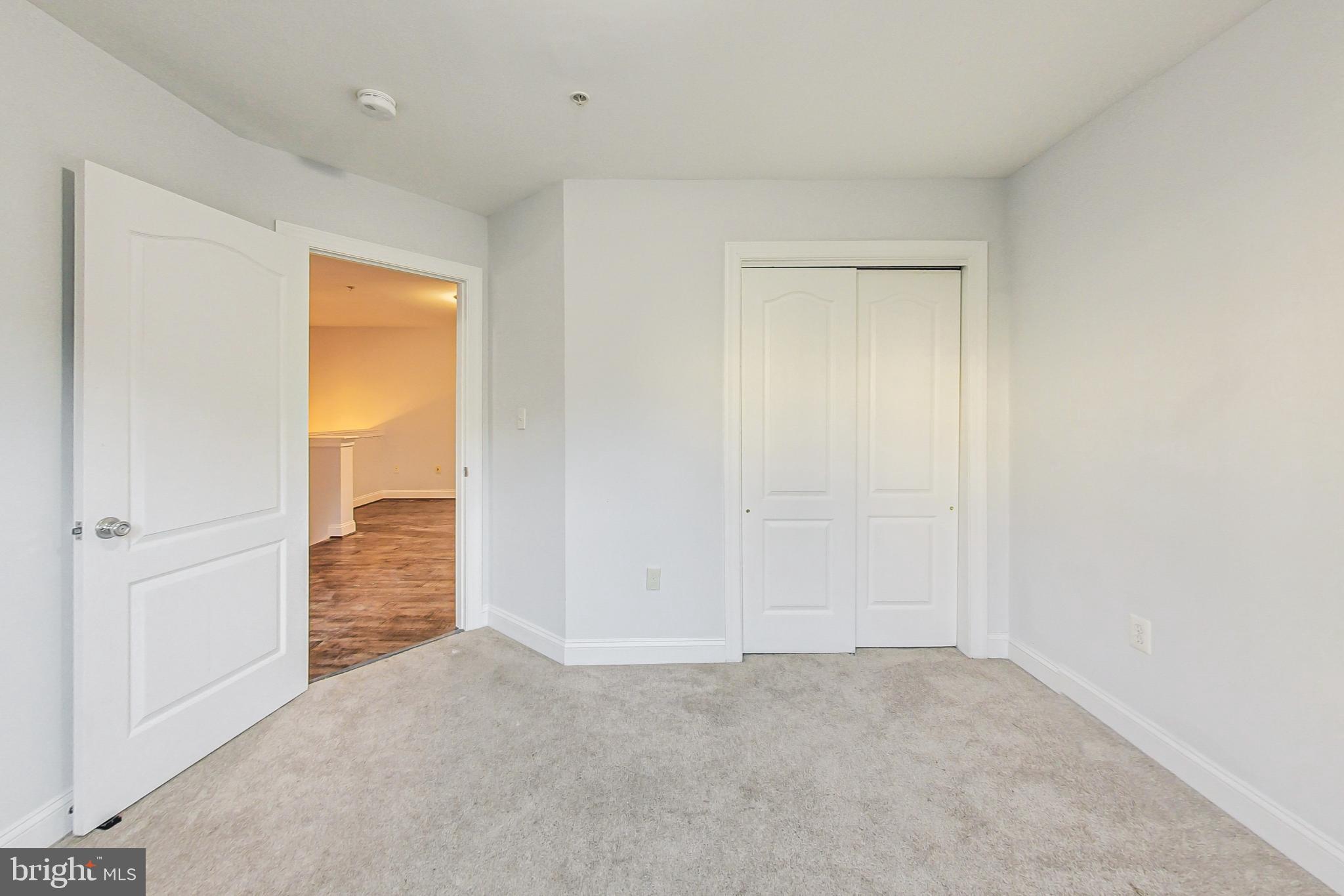 KENTLANDS - Residential Lease