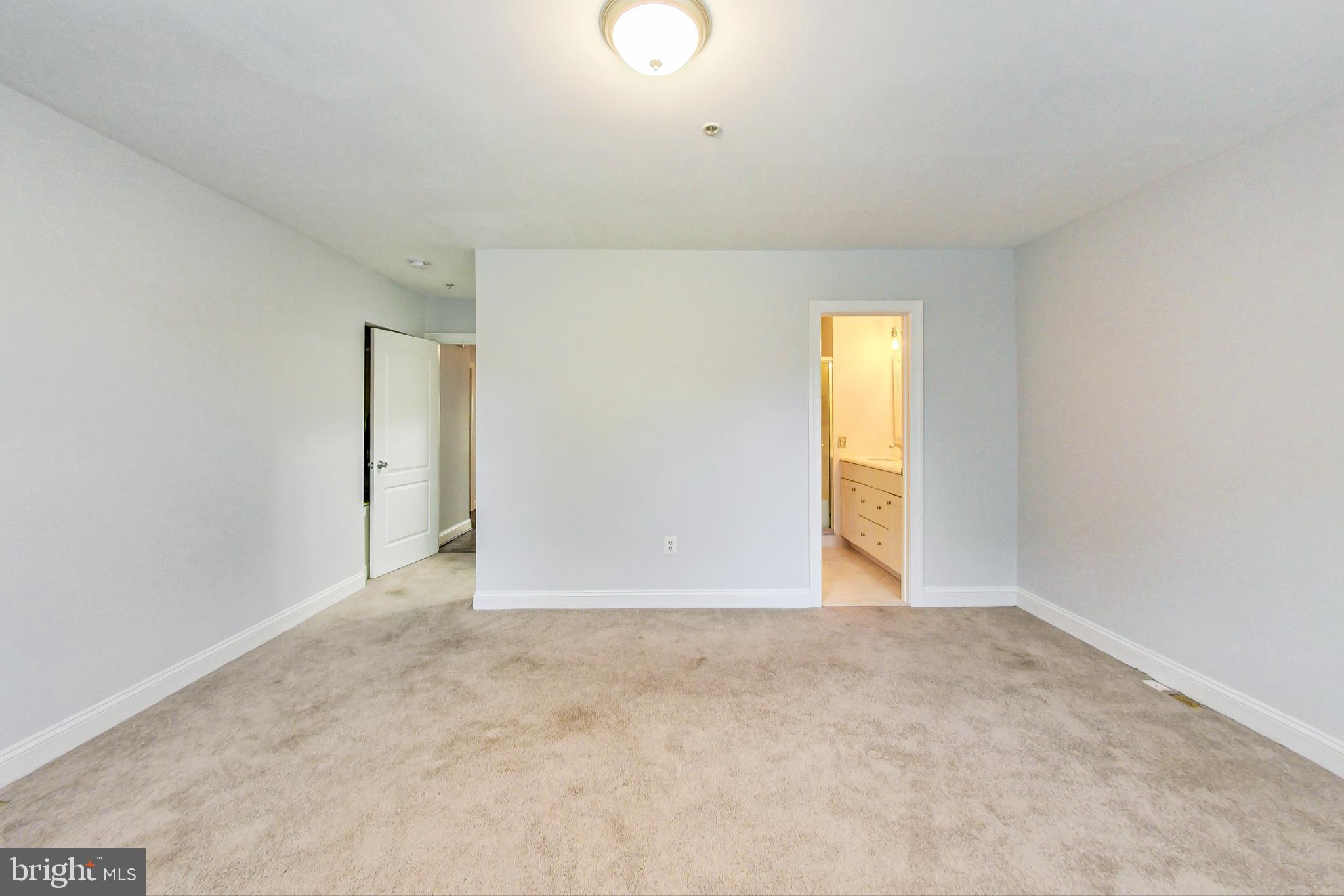 KENTLANDS - Residential Lease