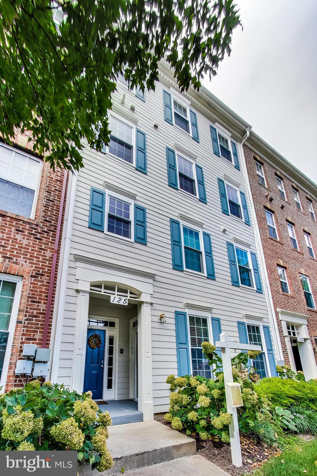 KENTLANDS - Residential Lease