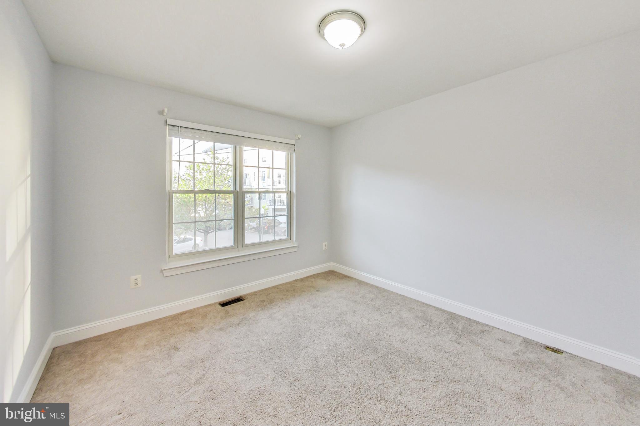 KENTLANDS - Residential Lease