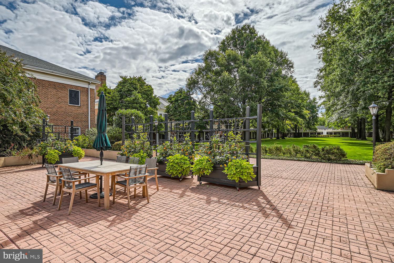 BRIGHTWOOD - Residential