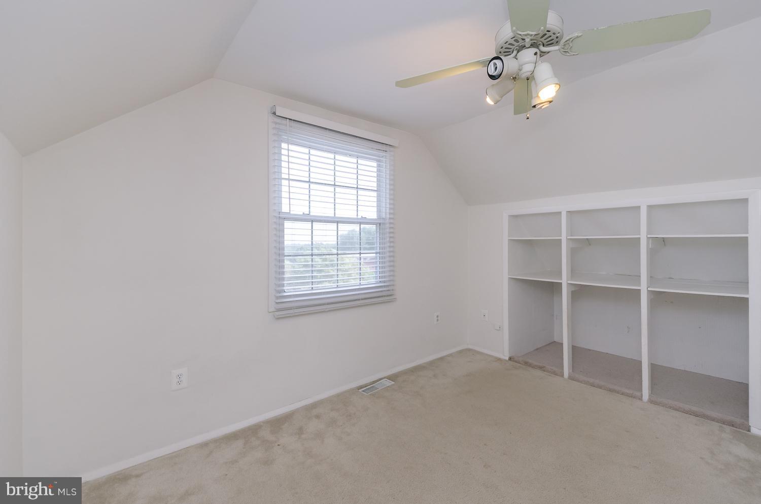 THE PROVINCES - Residential