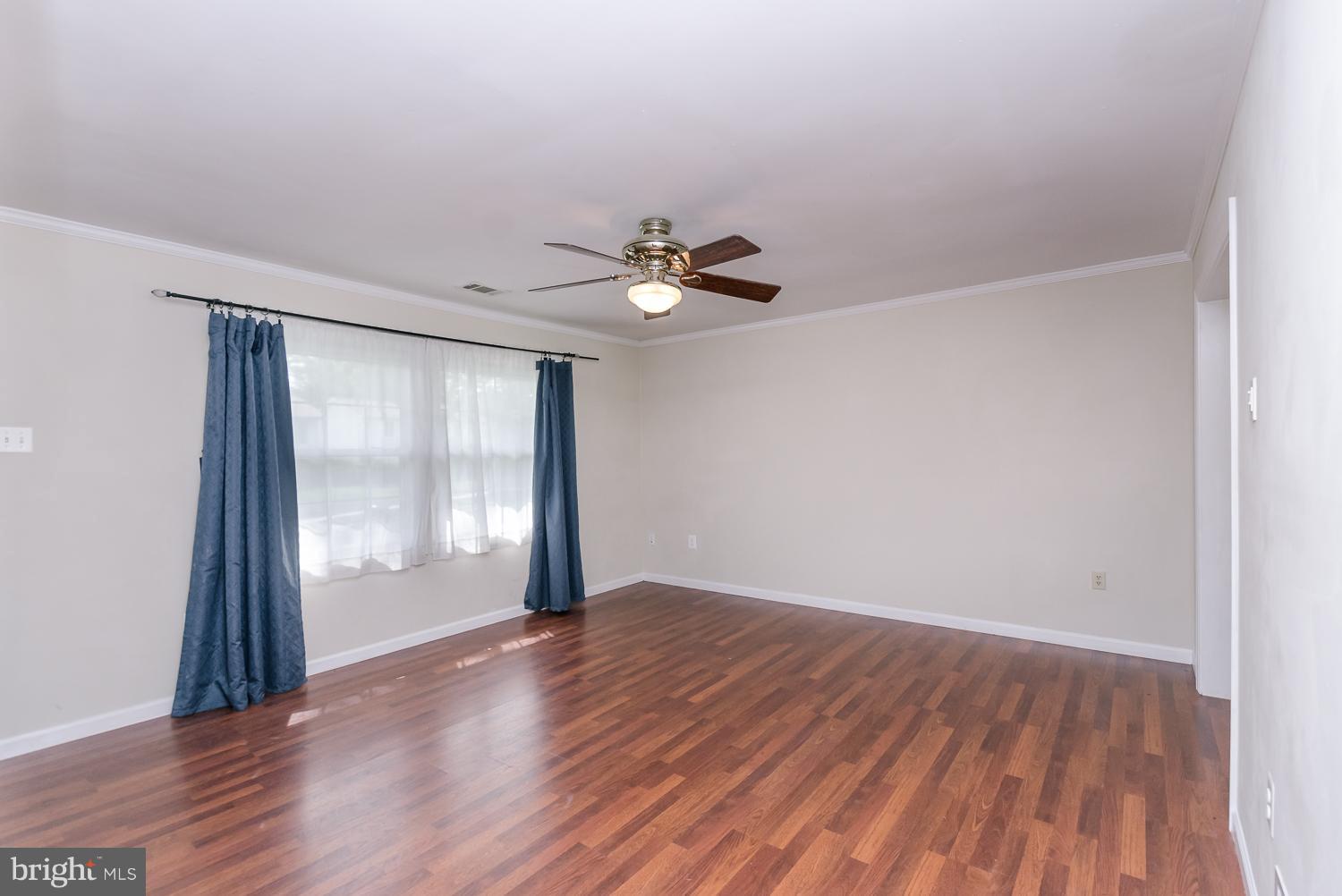 THE PROVINCES - Residential