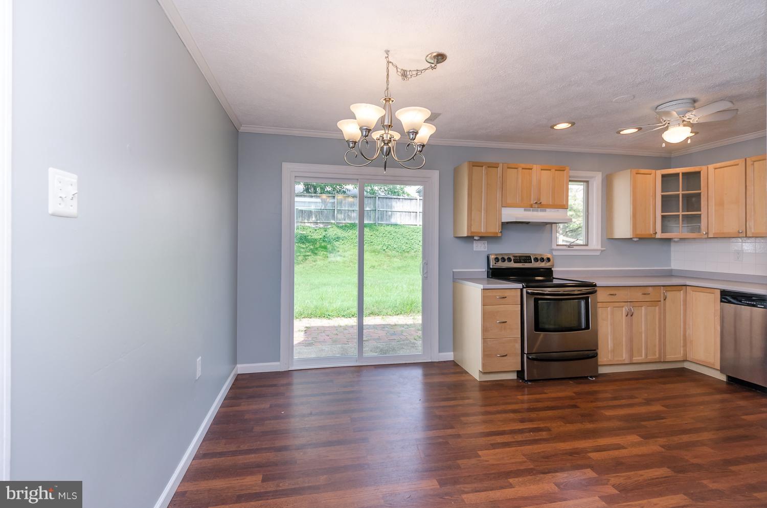 THE PROVINCES - Residential