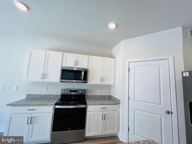 RETREAT AT WINDING CREEK - Residential Lease