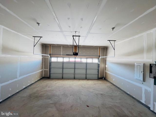 RETREAT AT WINDING CREEK - Residential Lease