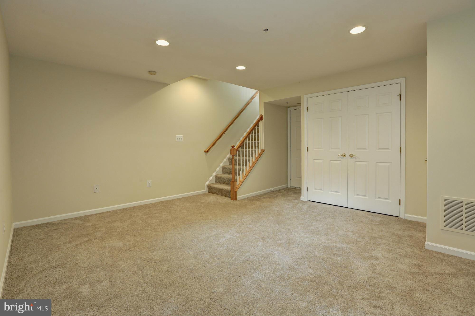 COURTHOUSE HILL - Residential