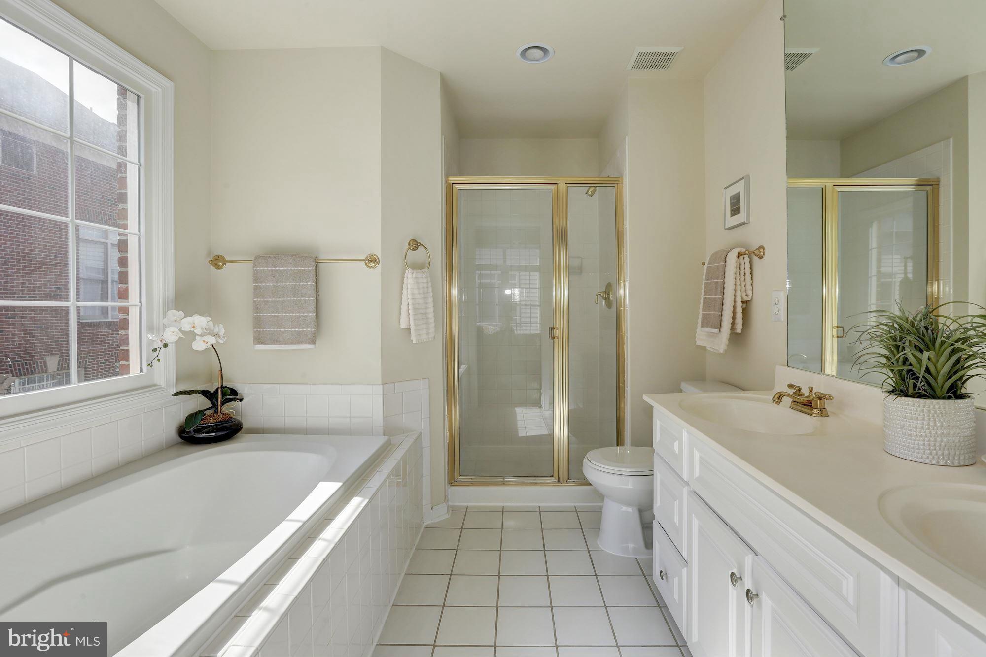 COURTHOUSE HILL - Residential