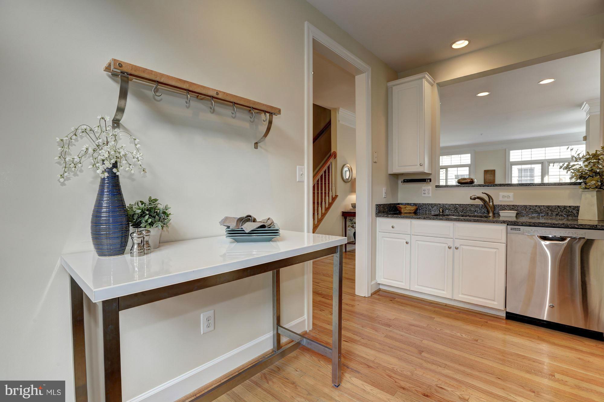 COURTHOUSE HILL - Residential